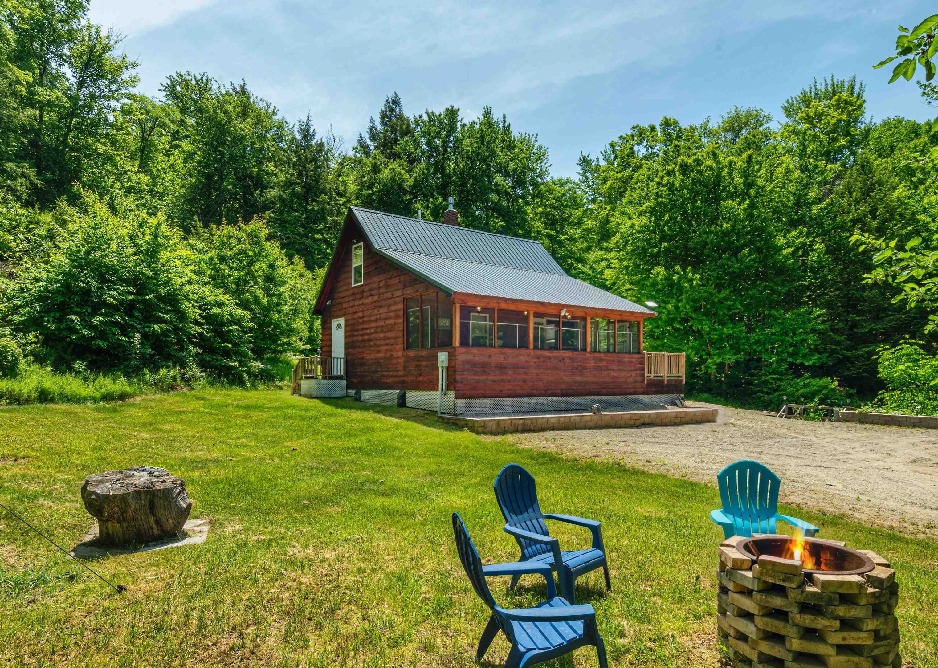 144 Mummery Rd, Goshen, NH 03752
