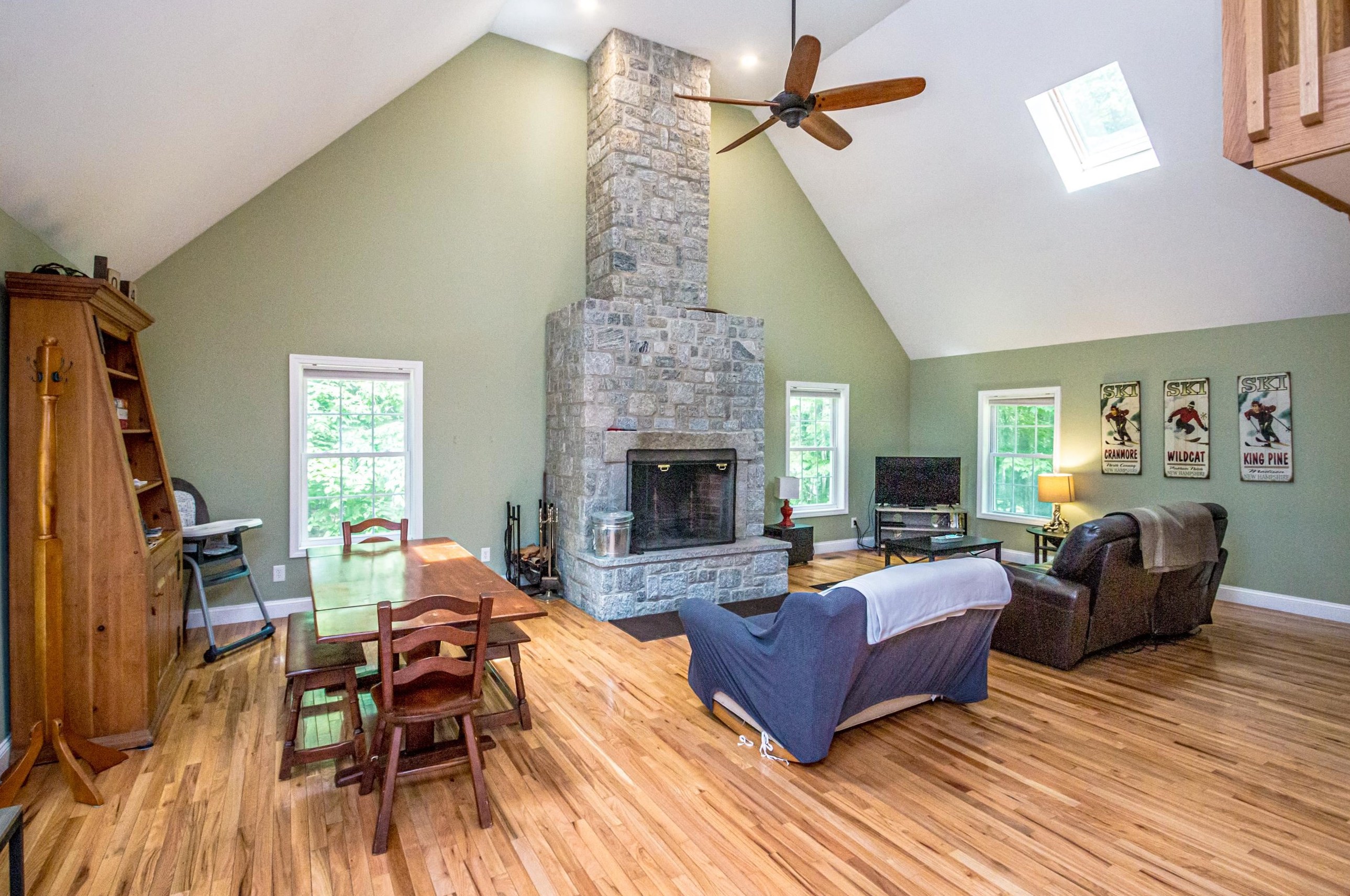 504 Passaconaway Rd, Albany, NH 03818