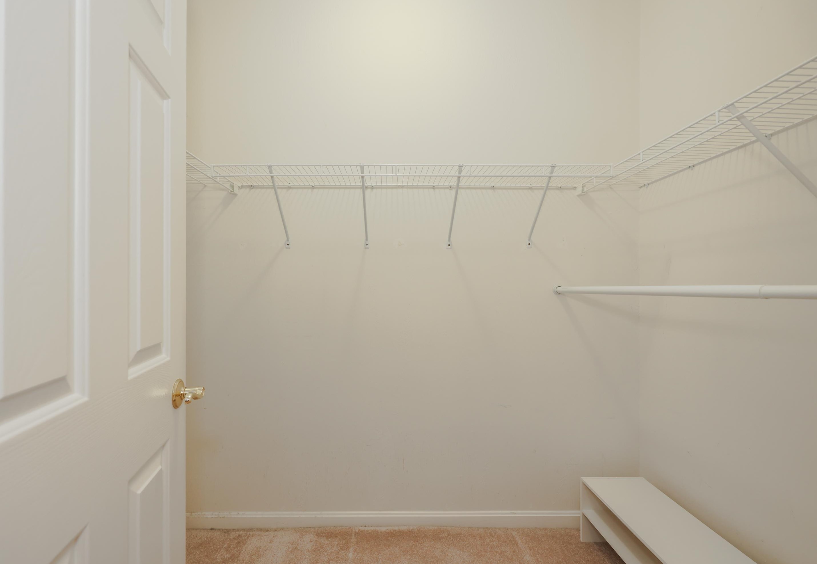 5 Sandpiper Ln, Merrimack NH 03054-4875 exterior