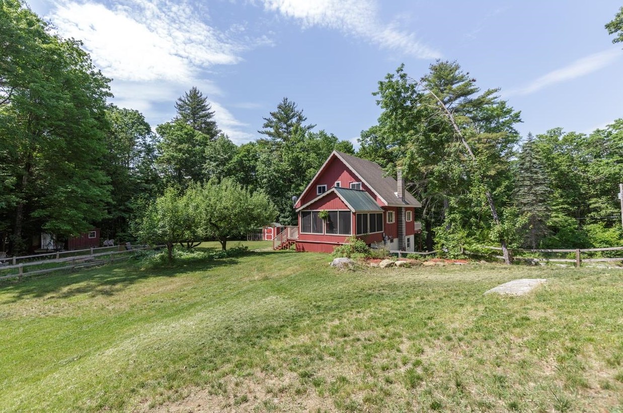108 Couchtown Rd, Warner, NH 03278 exterior