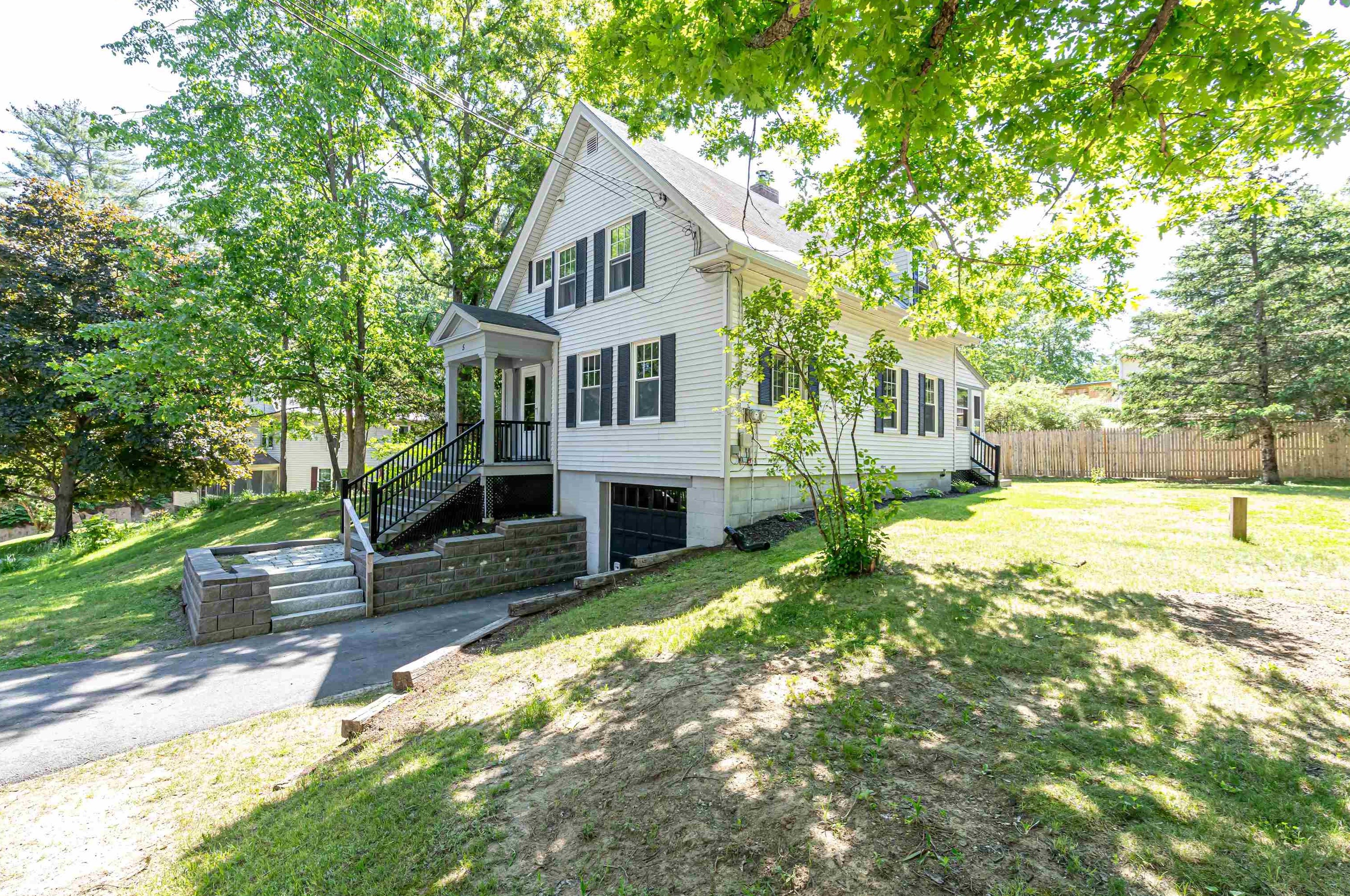 5 Fair St, Franklin, NH 03235