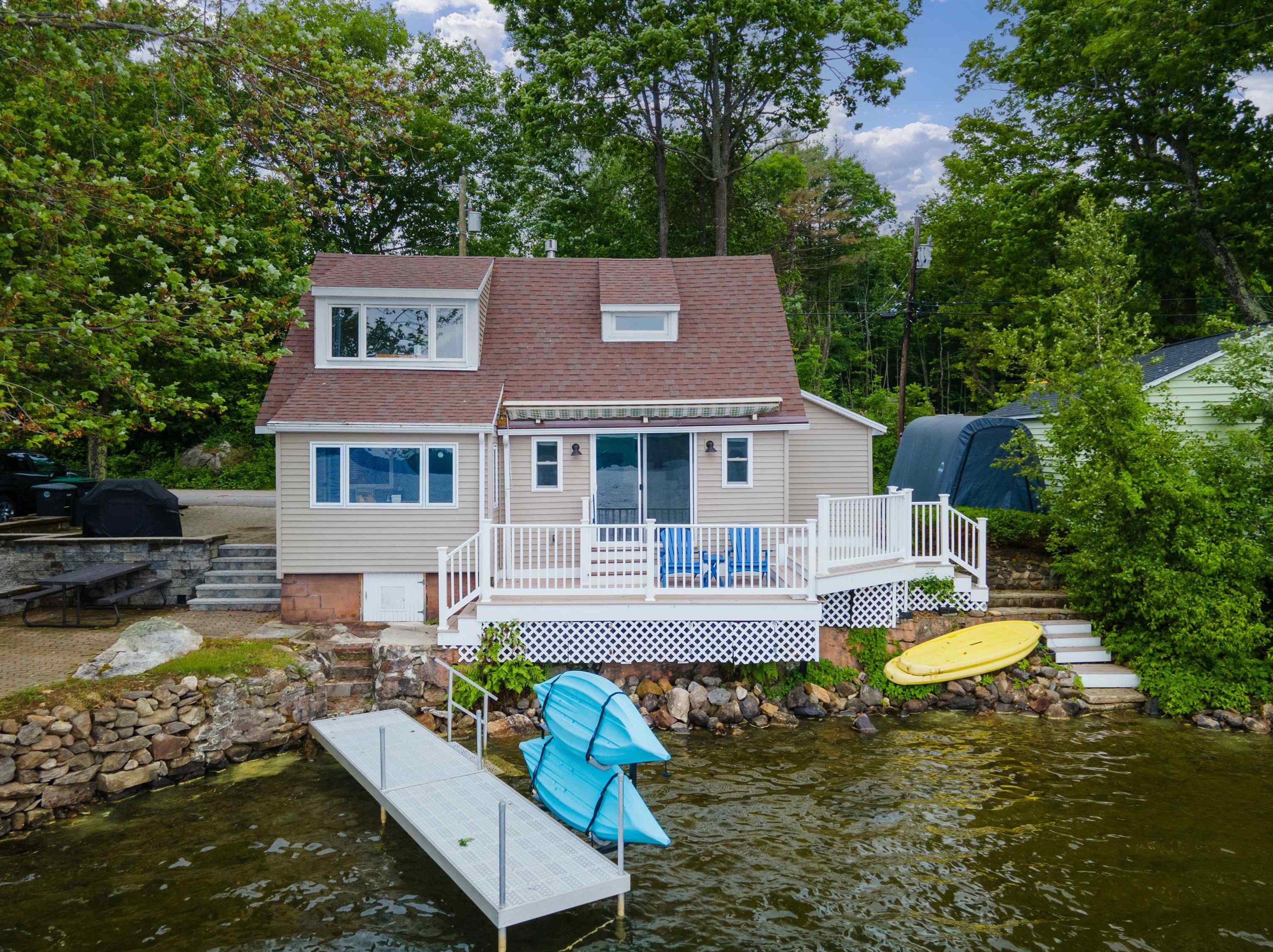 203 Lakeshore Dr, Franklin, NH 03235