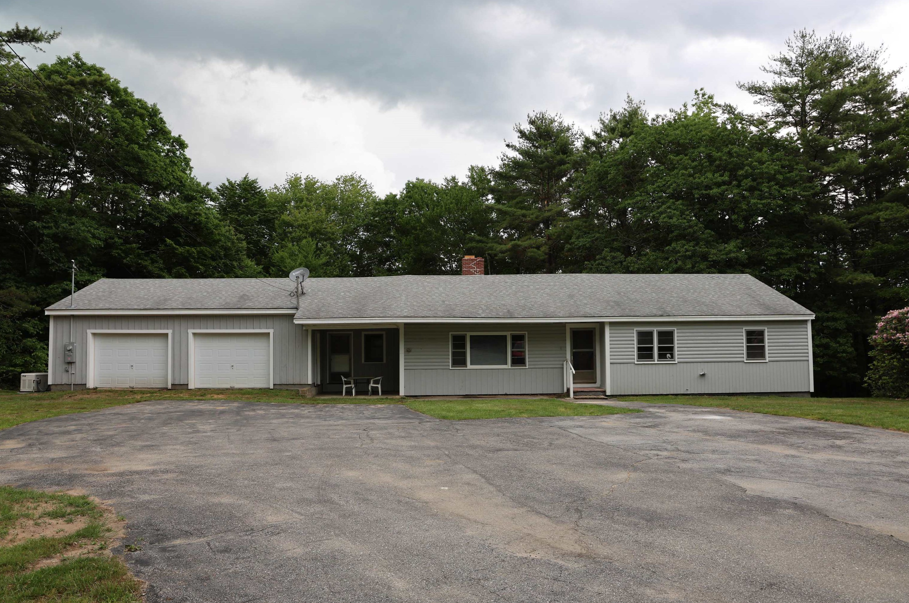 64 Sunset Dr, Northwood, NH 03261-3613