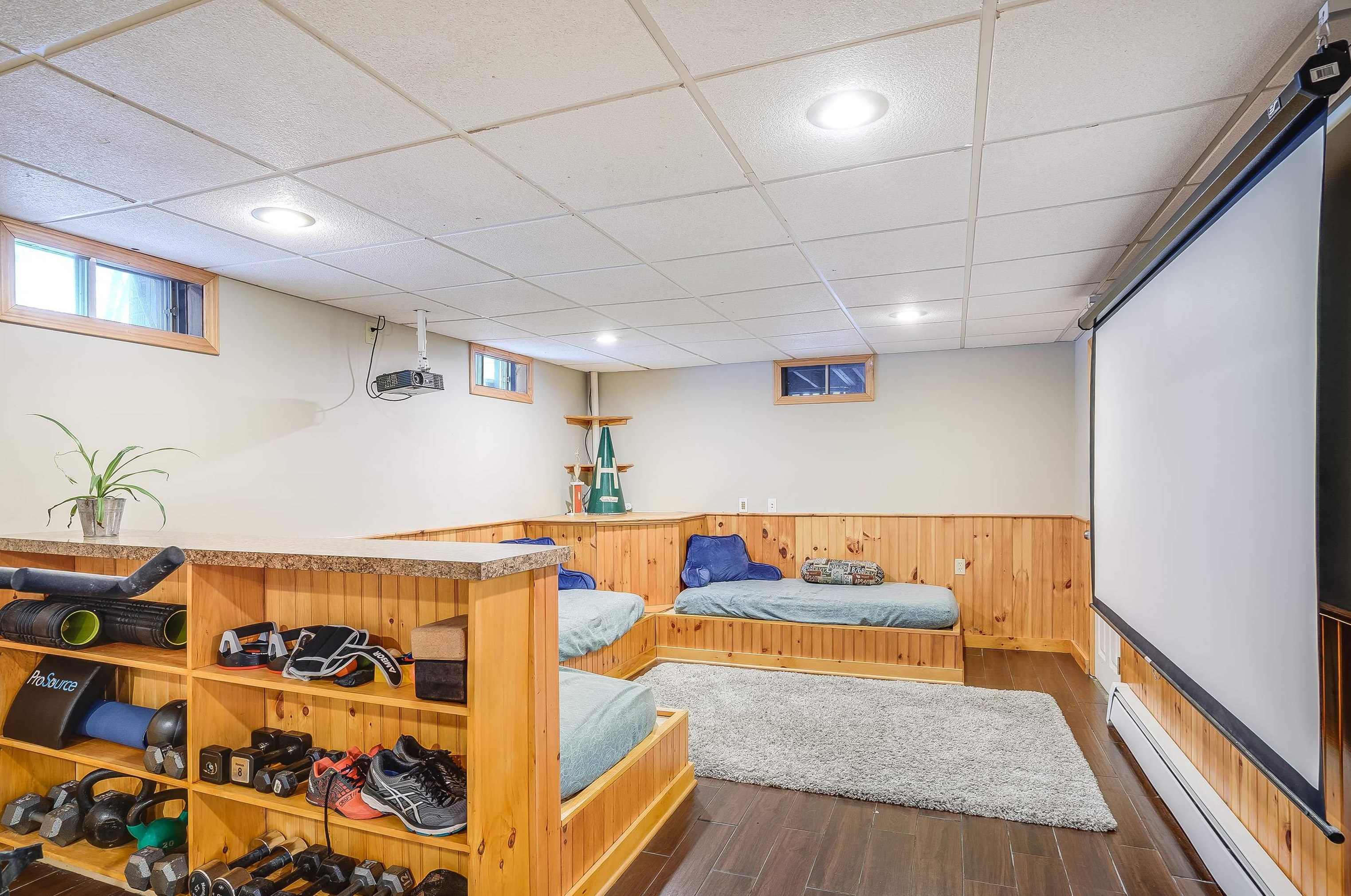 30 Bassett Ln, Newfields NH 03856-8231 exterior