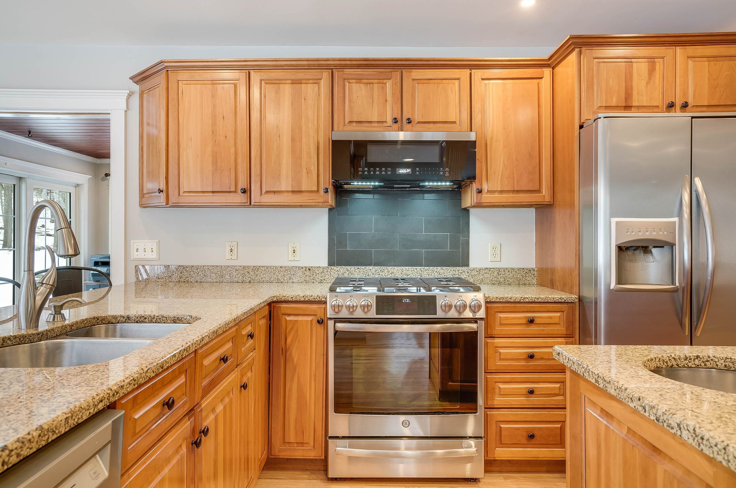 30 Bassett Ln, Newfields NH 03856-8231 exterior