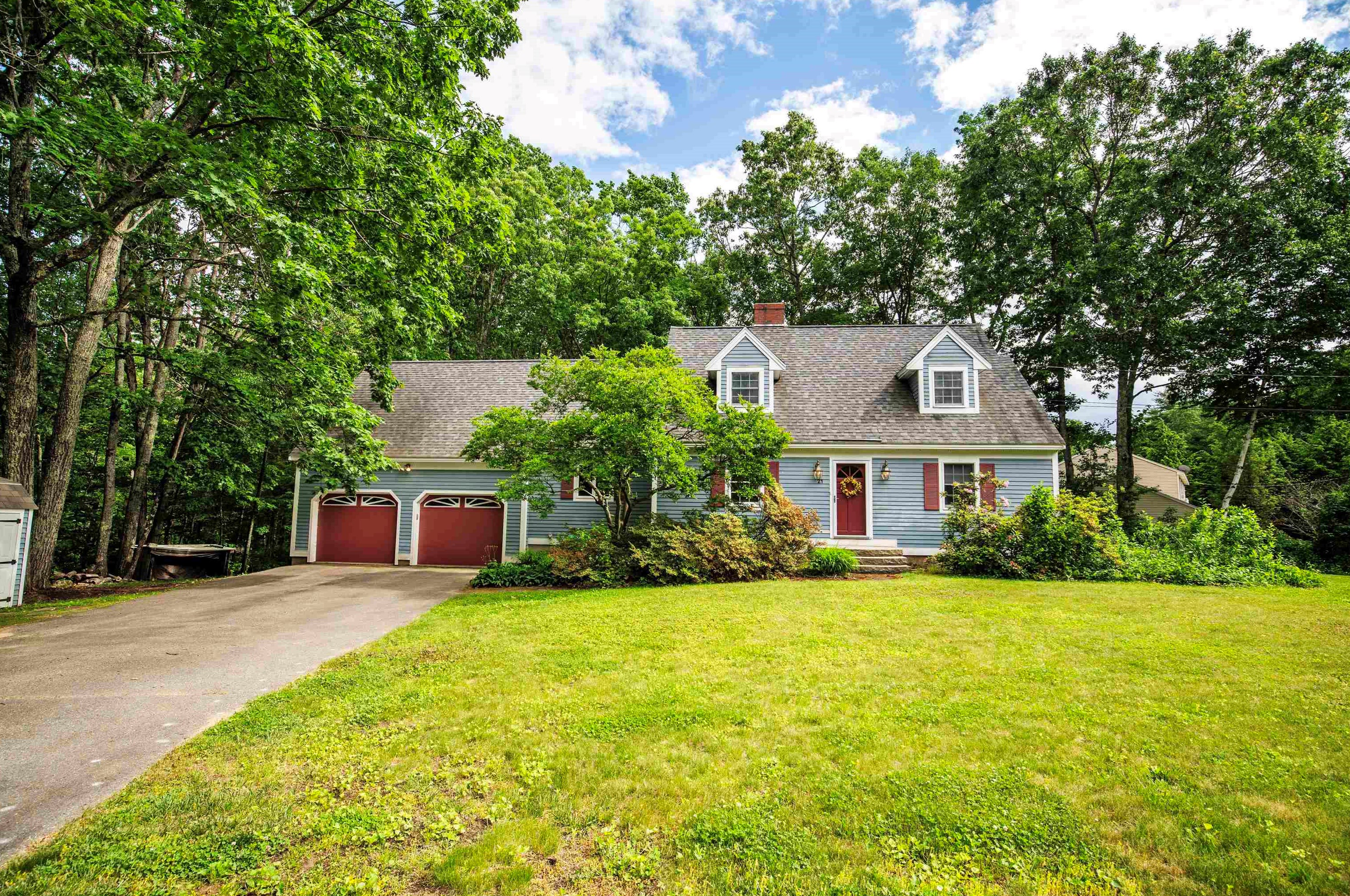 21 Proctor Dr, Hampstead, NH 03841-2180