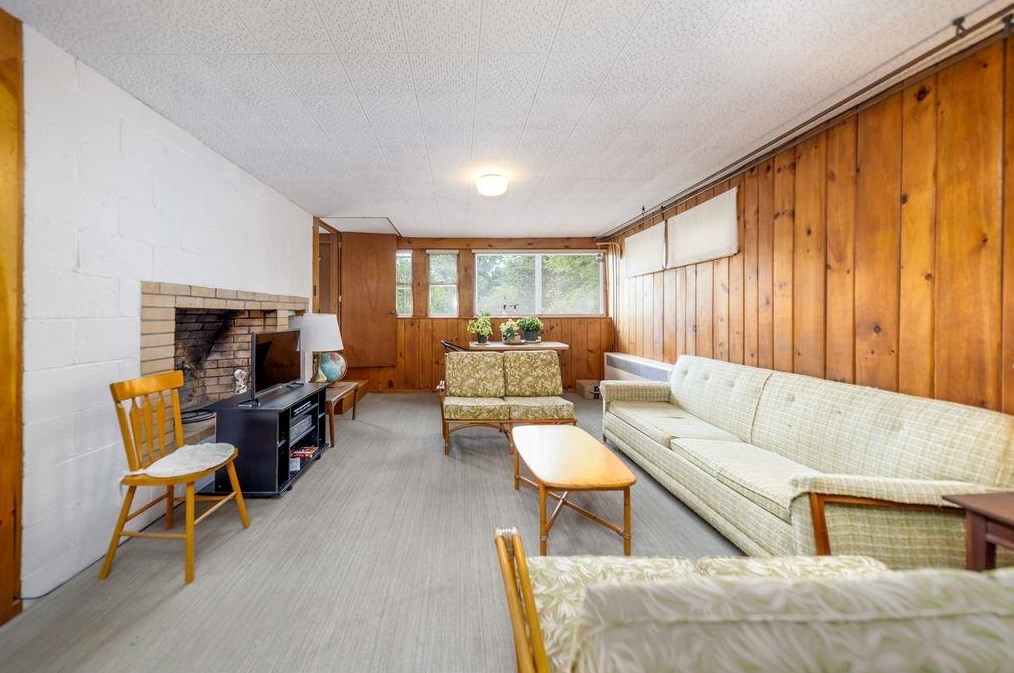 6 Mitchell Ln, Hanover NH 03755-2419 exterior