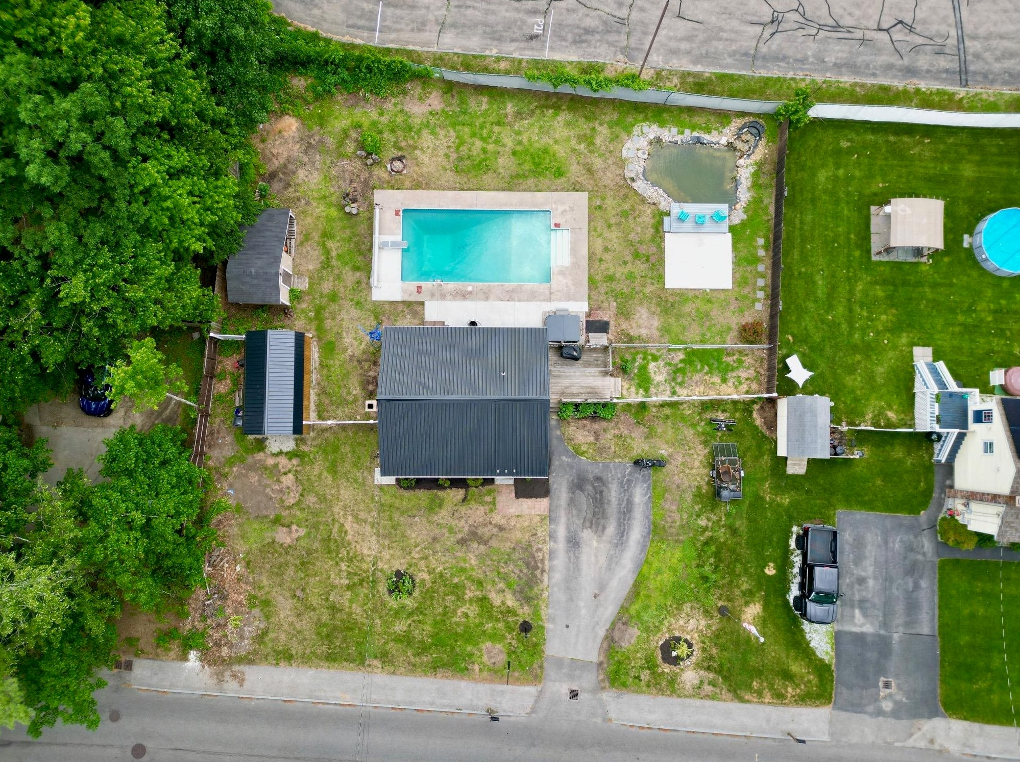 40 Mnr Rd, Concord NH 03303-1900 exterior