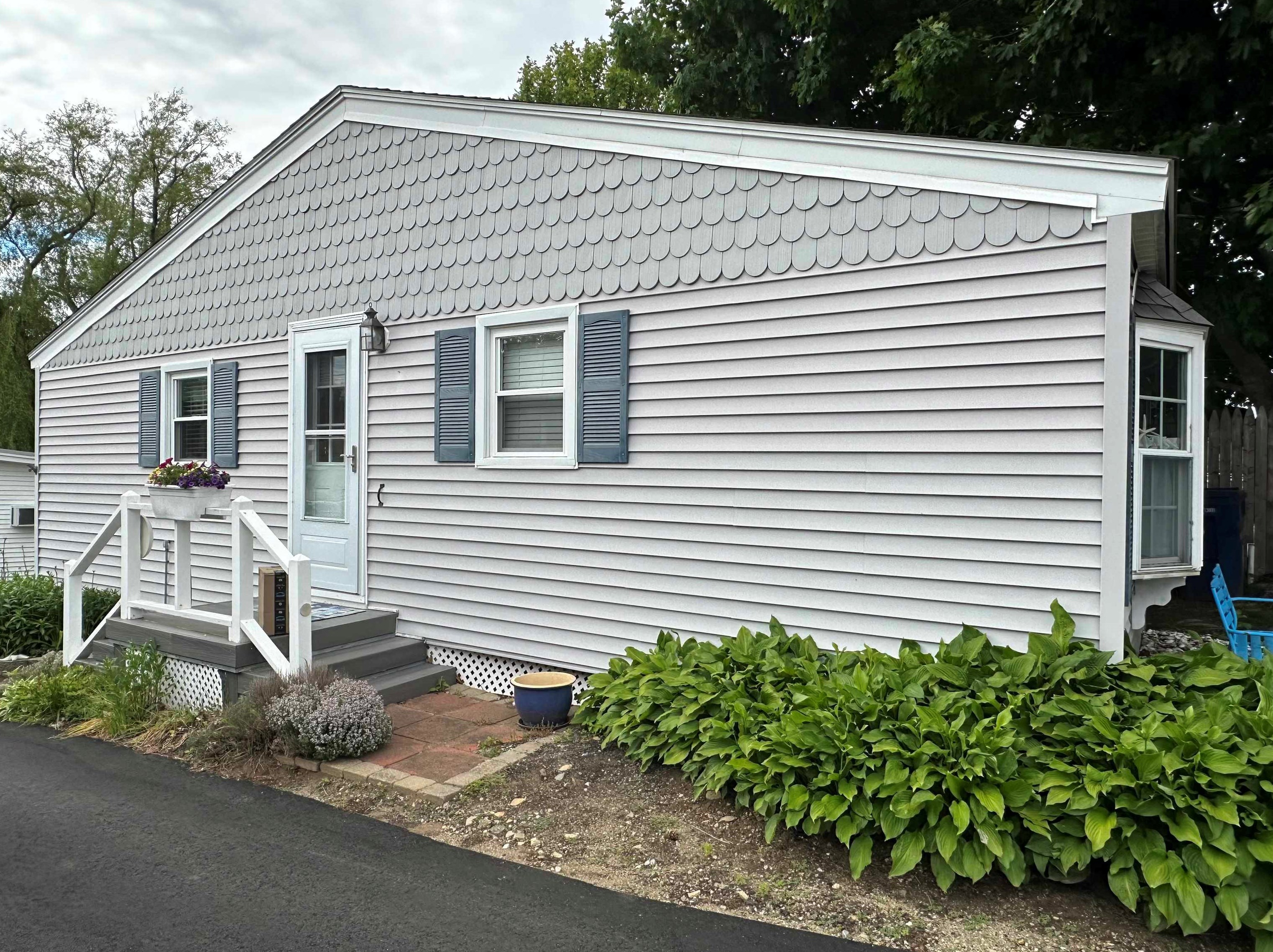 95 Acorn Rd, Hampton, NH 03842 exterior