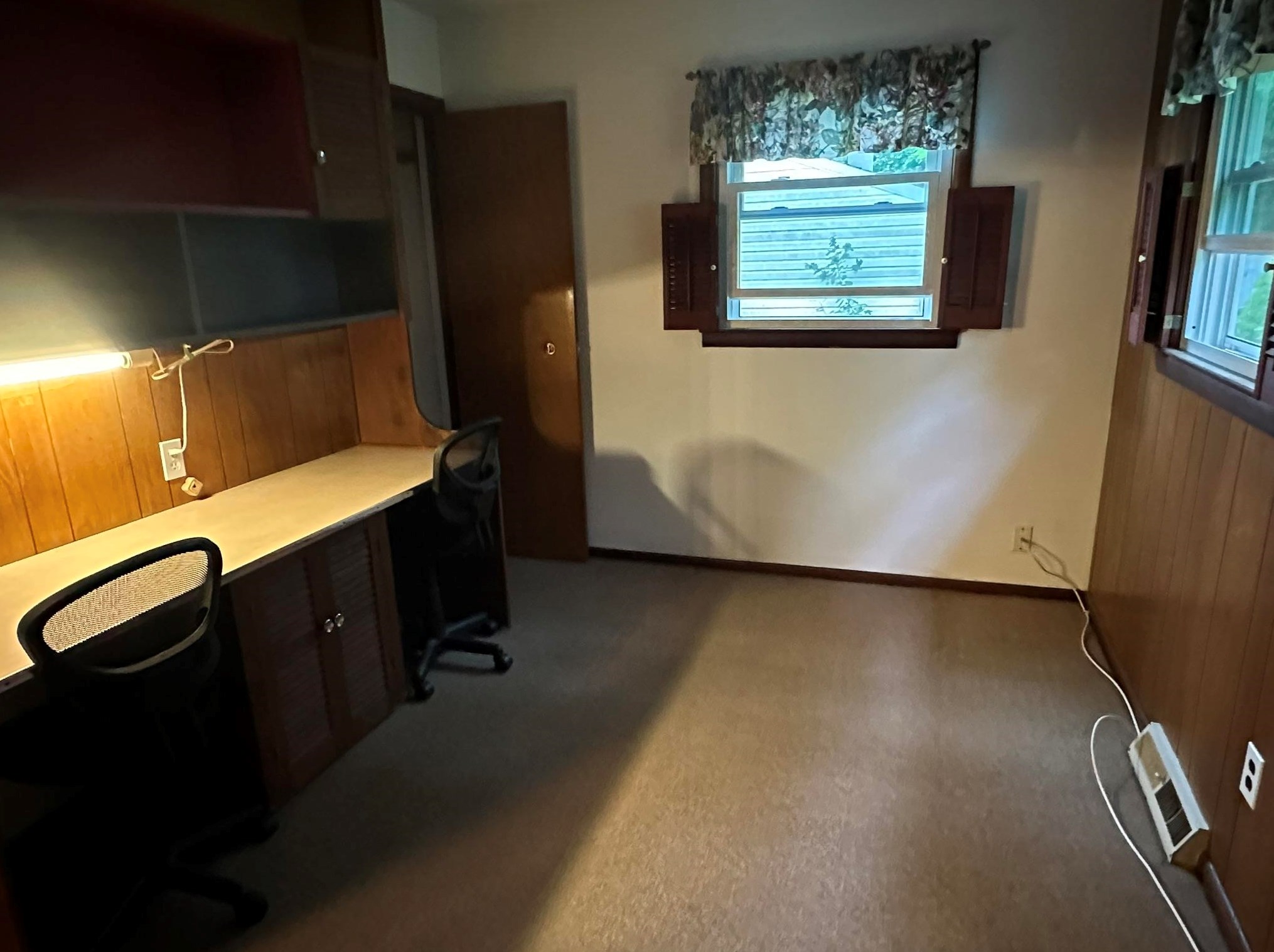 99 Lois St, Manchester NH 03103-3078 exterior