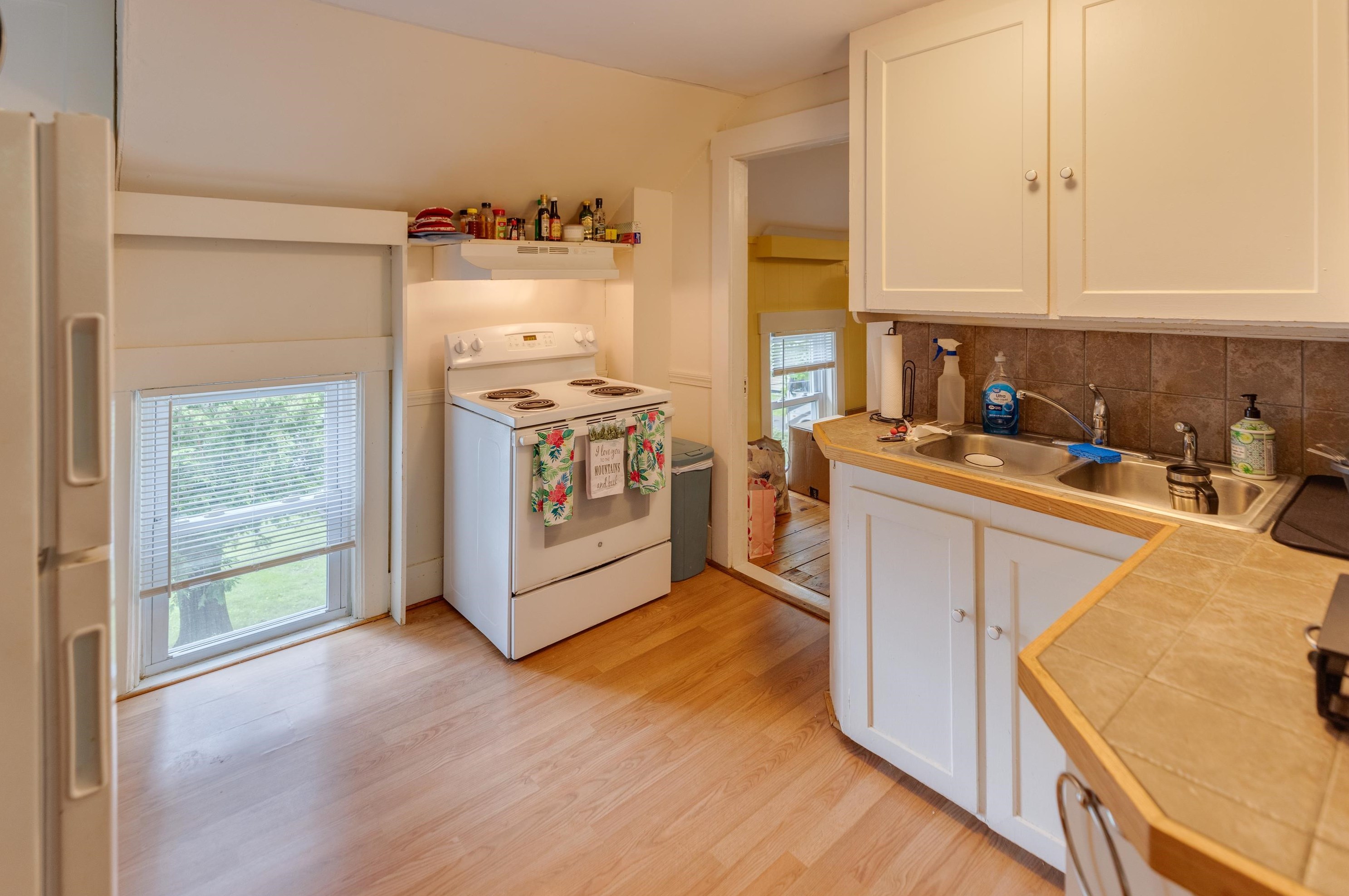 54 Highland St, Bridgewater NH 03264-3601 exterior