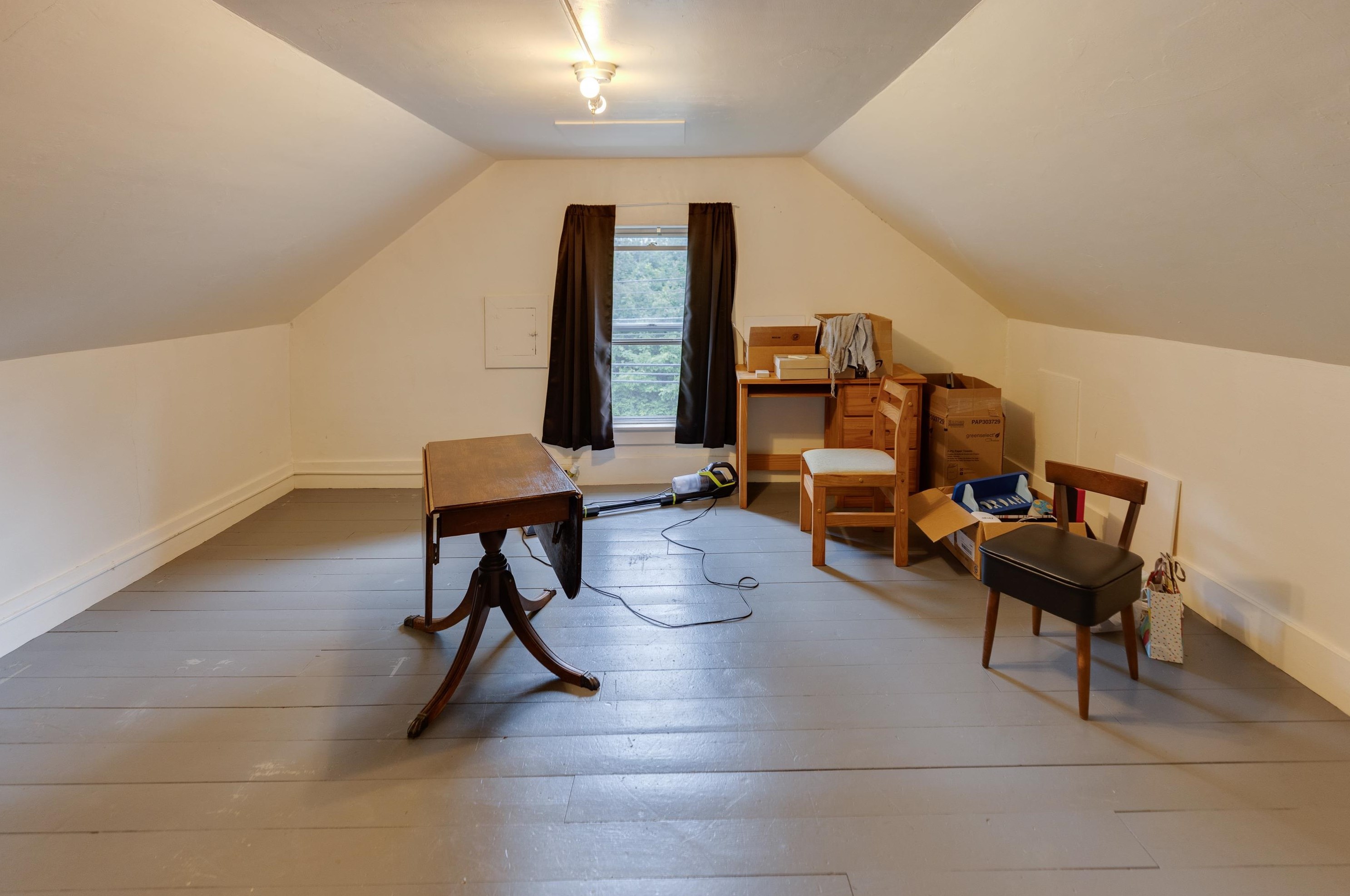 54 Highland St, Bridgewater NH 03264-3601 exterior