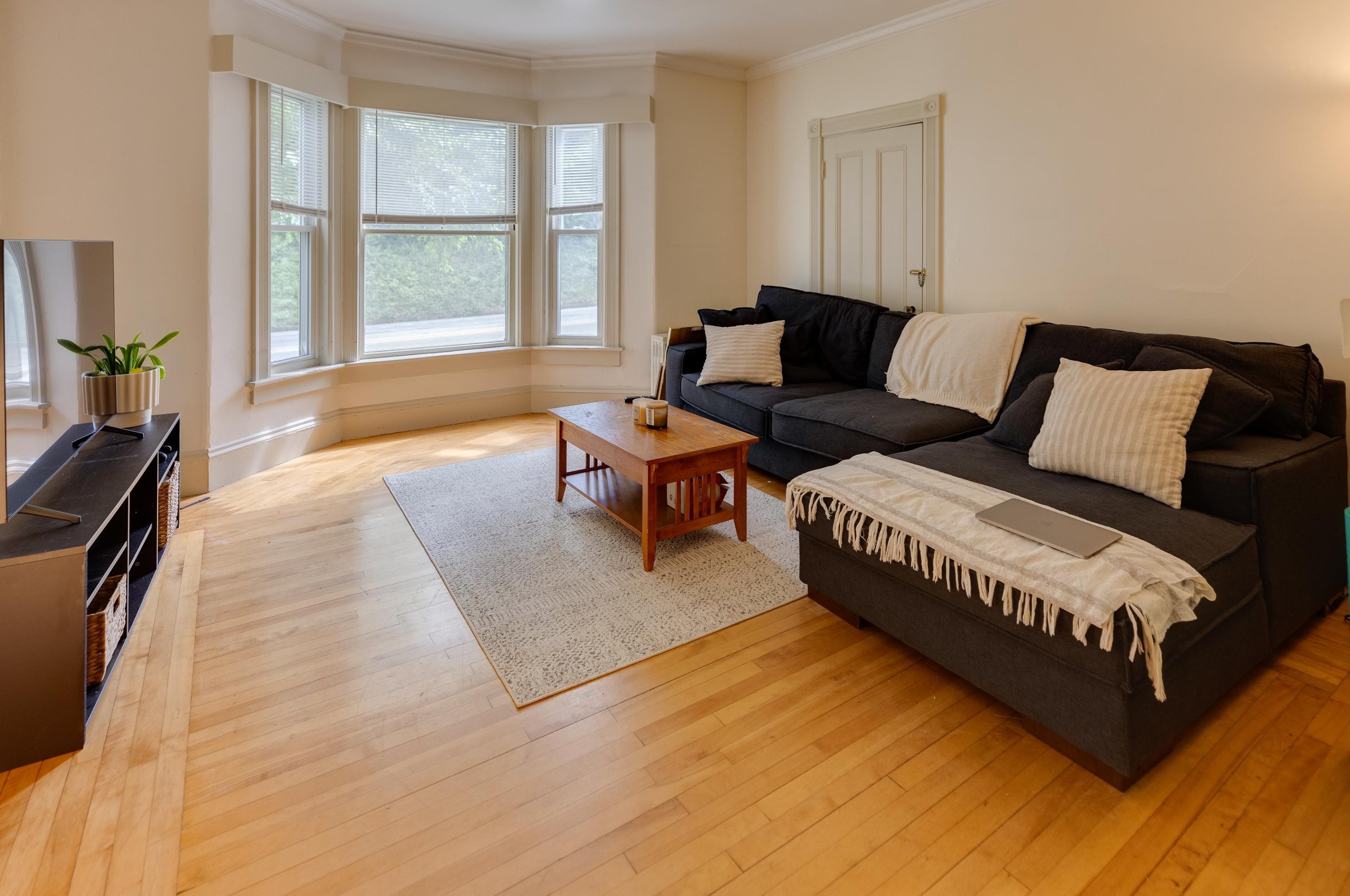 54 Highland St, Bridgewater NH 03264-3601 exterior