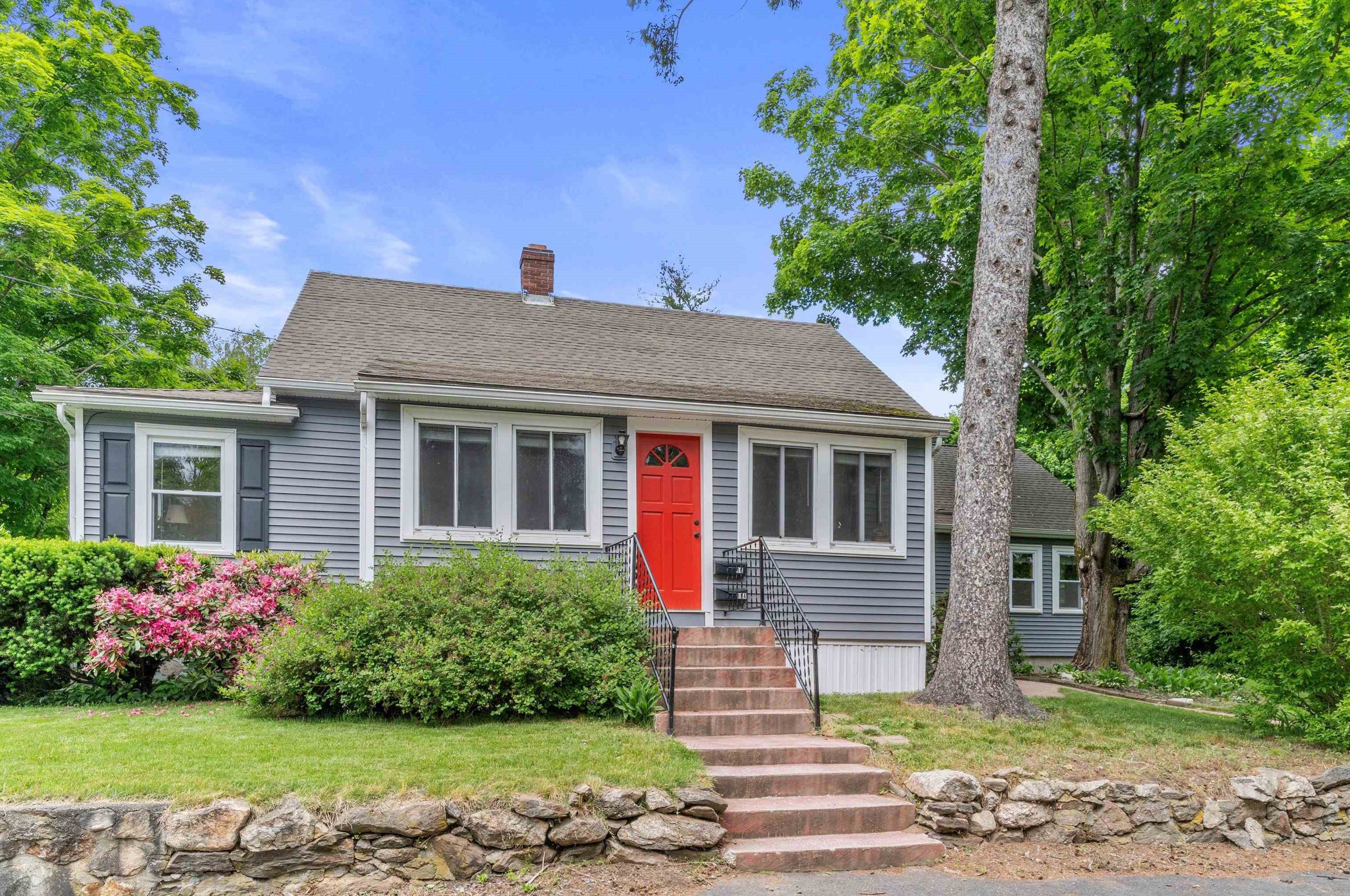 18 Lindy St, Pembroke, NH 03275 exterior
