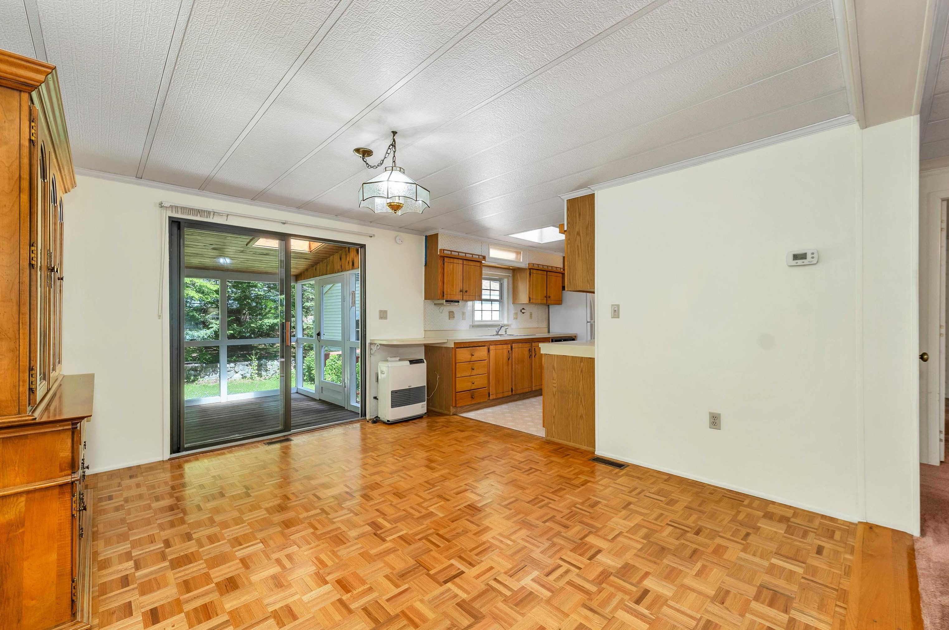 30 Birch Hl Est Rd, Tuftonboro NH  03894-4808 exterior