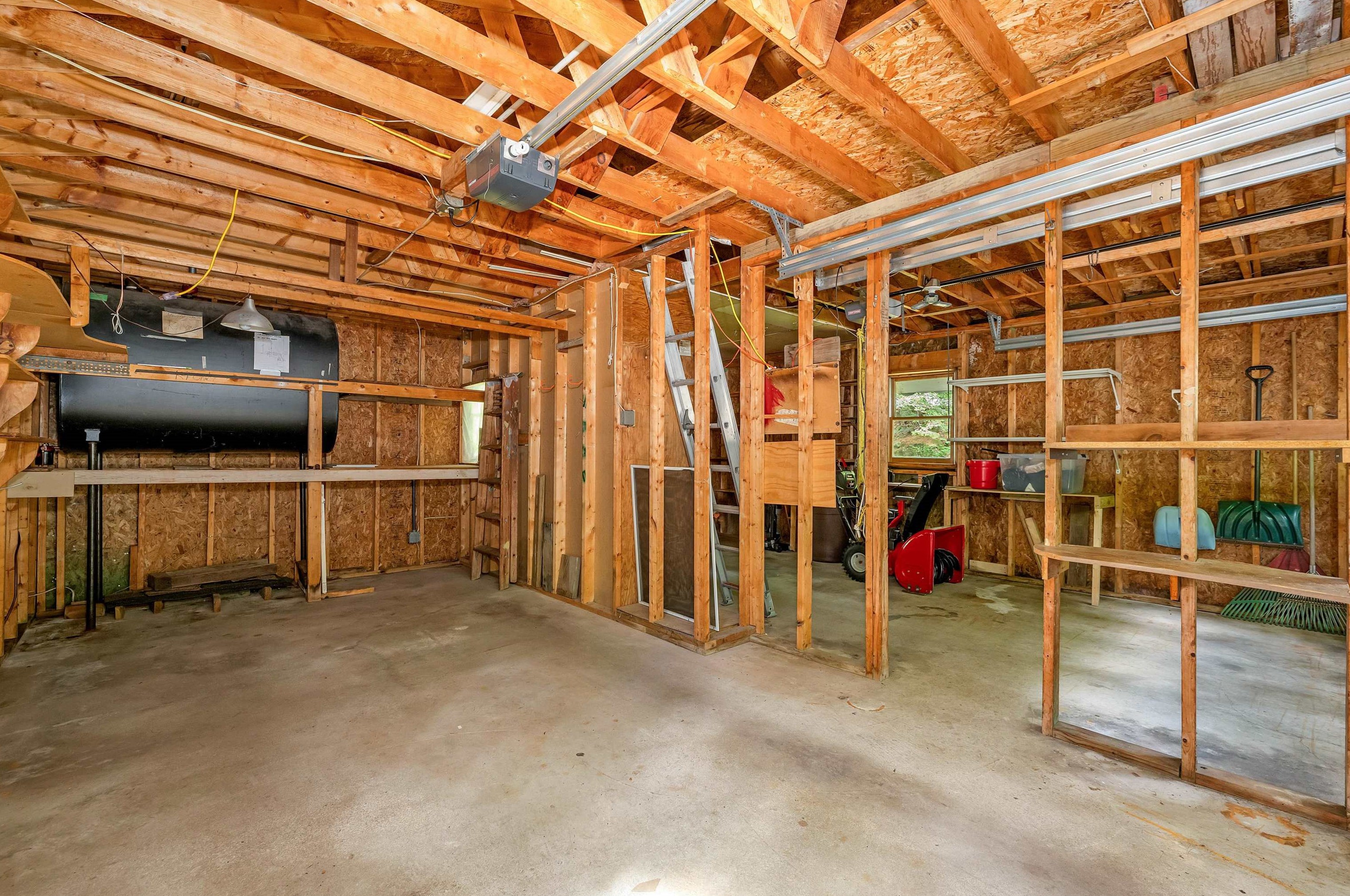 30 Birch Hl Est Rd, Tuftonboro NH  03894-4808 exterior