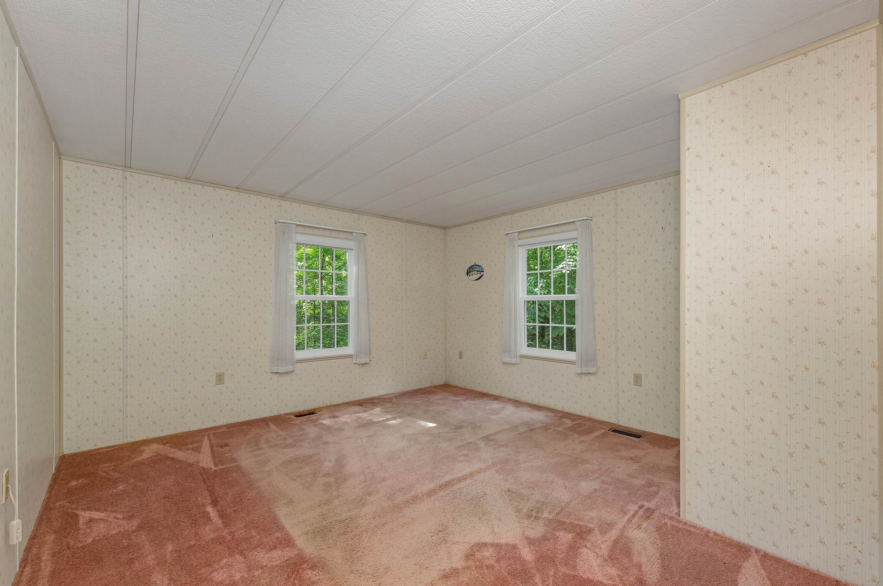 30 Birch Hl Est Rd, Tuftonboro NH  03894-4808 exterior