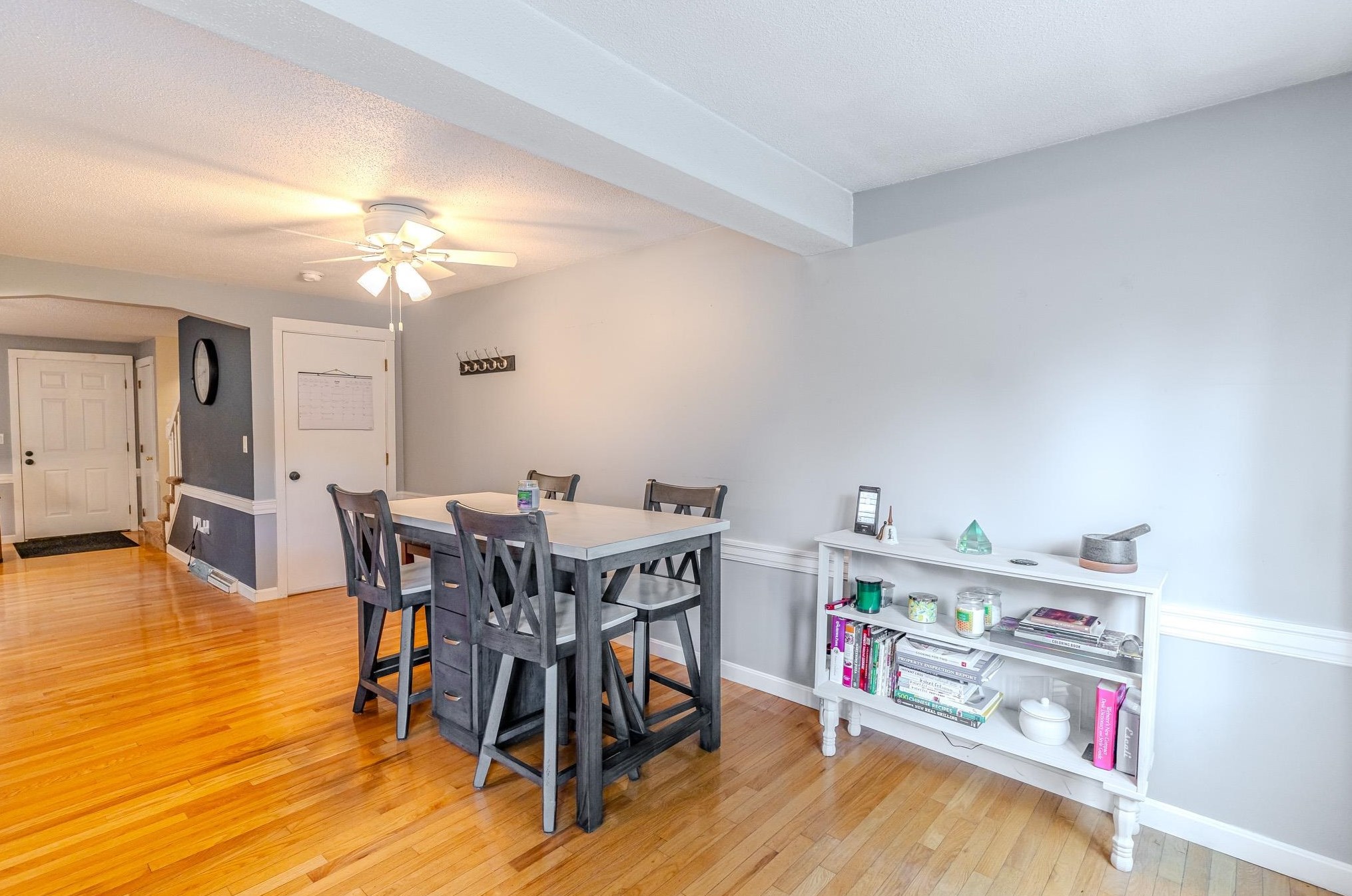 40 Sentry Way, Merrimack NH 03054-4407 exterior