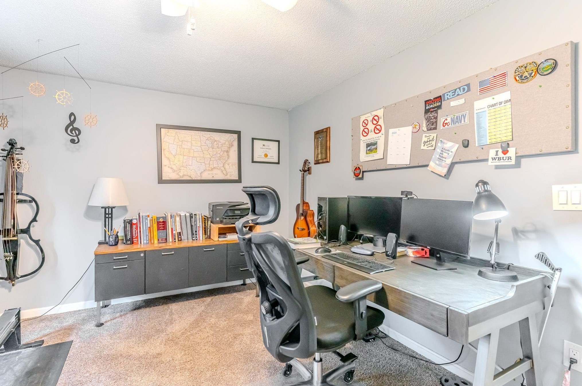 40 Sentry Way, Merrimack NH 03054-4407 exterior