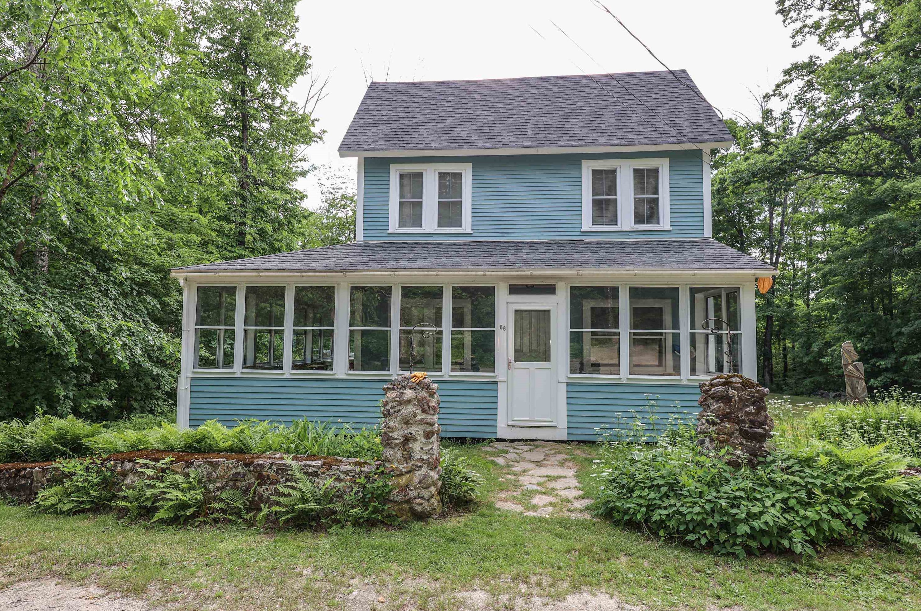 88 Mountain Rd, Bennington, NH 03442-4005