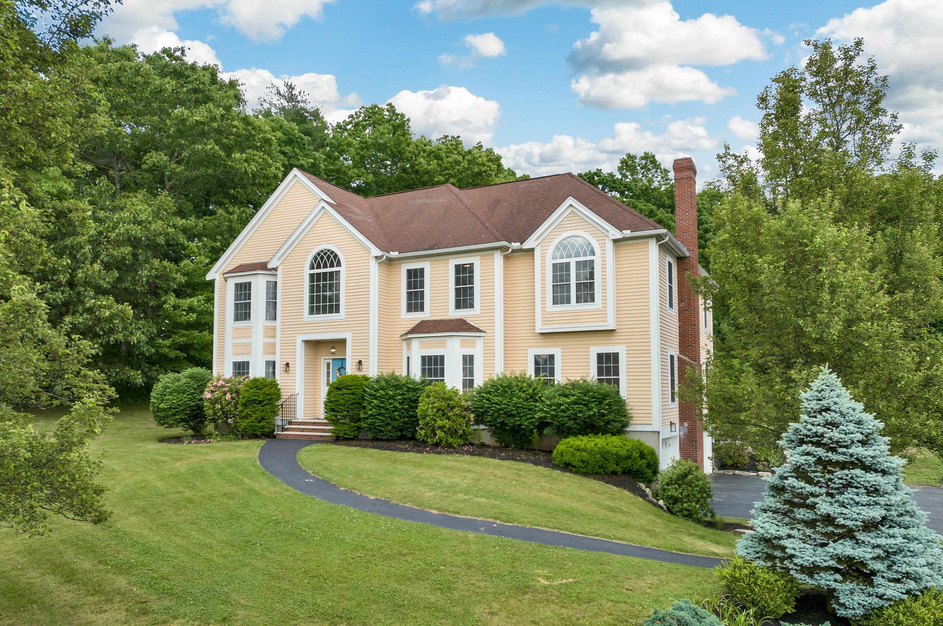7 Candlewood Rd, Windham NH  03087-2258 exterior