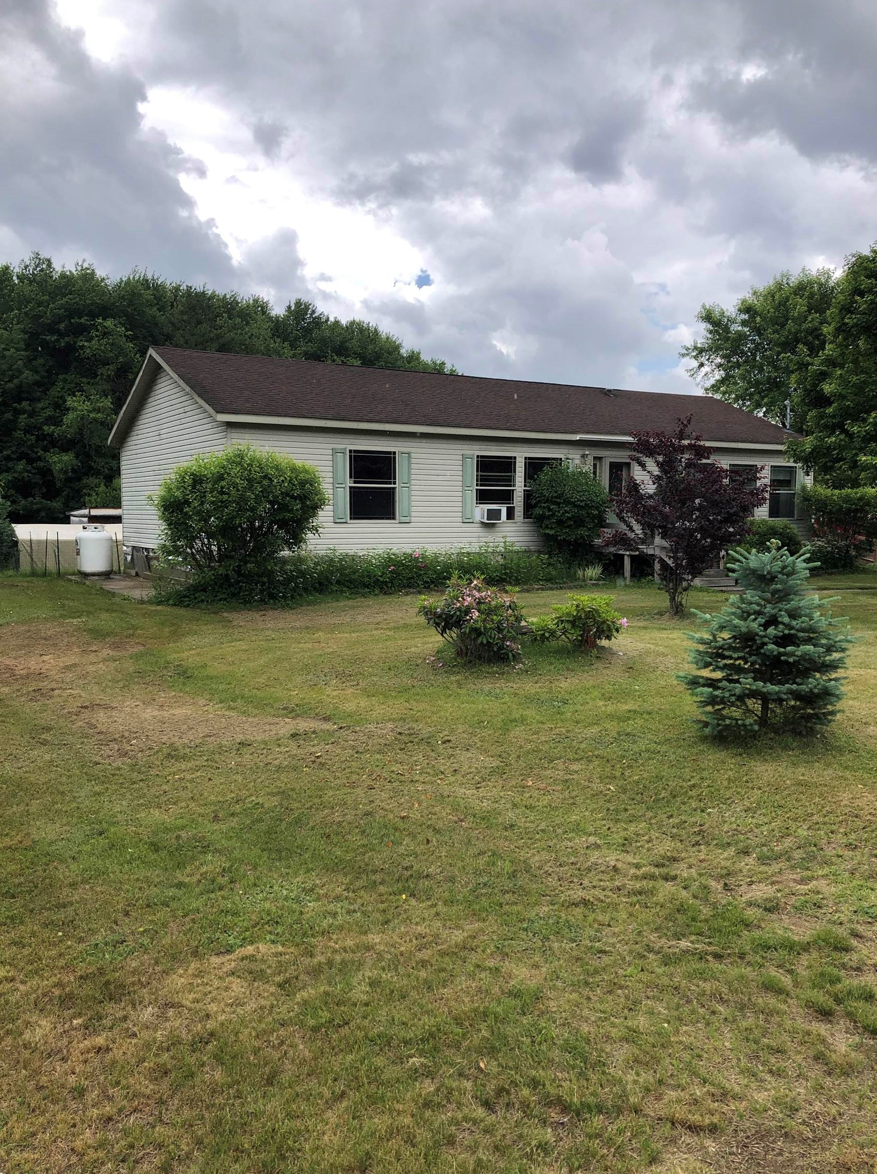 719 Whittier Rd, Tamworth, NH 03886