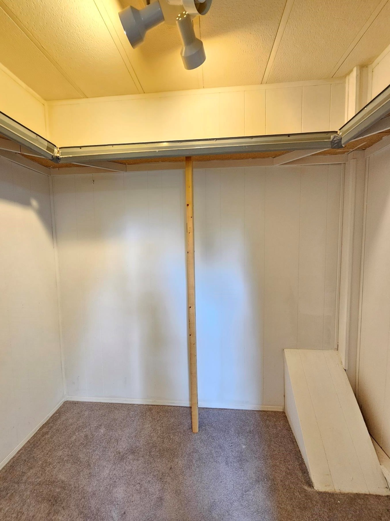 78 Fairfield Dr, Concord NH 03301-5279 exterior