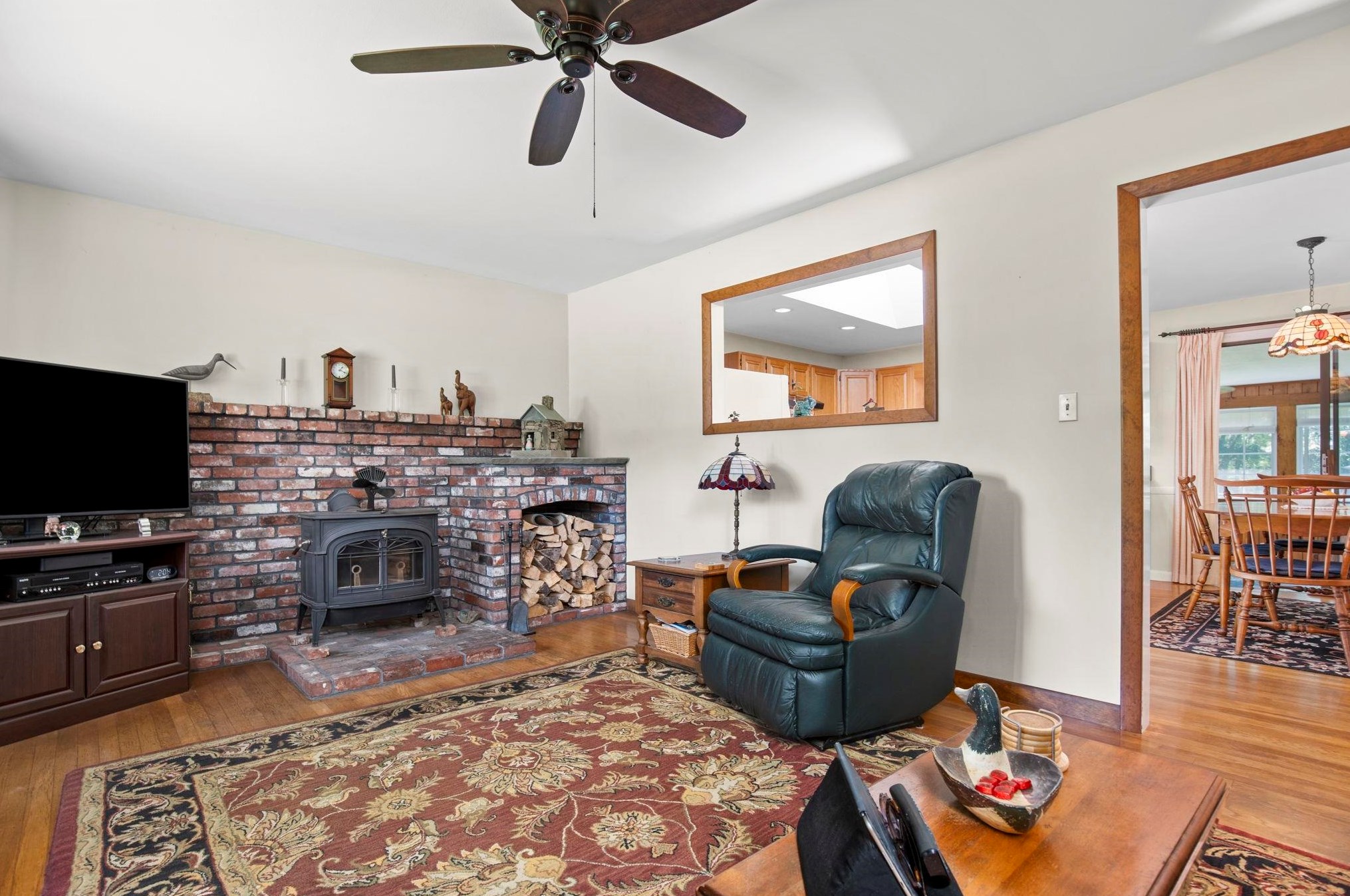74 Exeter Rd, South Hampton NH  exterior