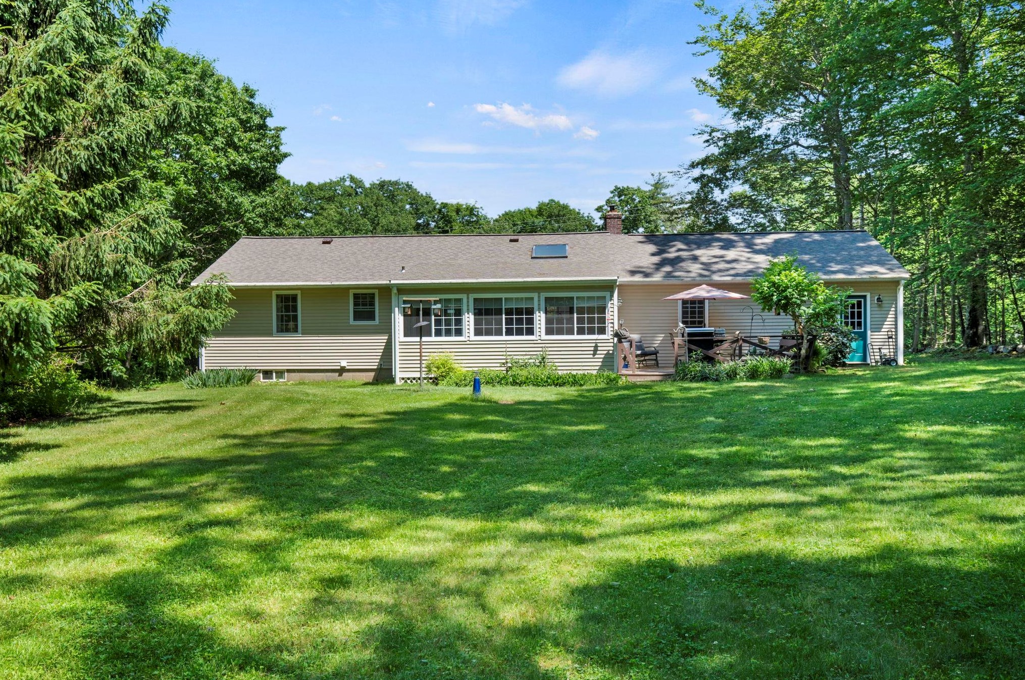 74 Exeter Rd, South Hampton NH  03827-3614 exterior