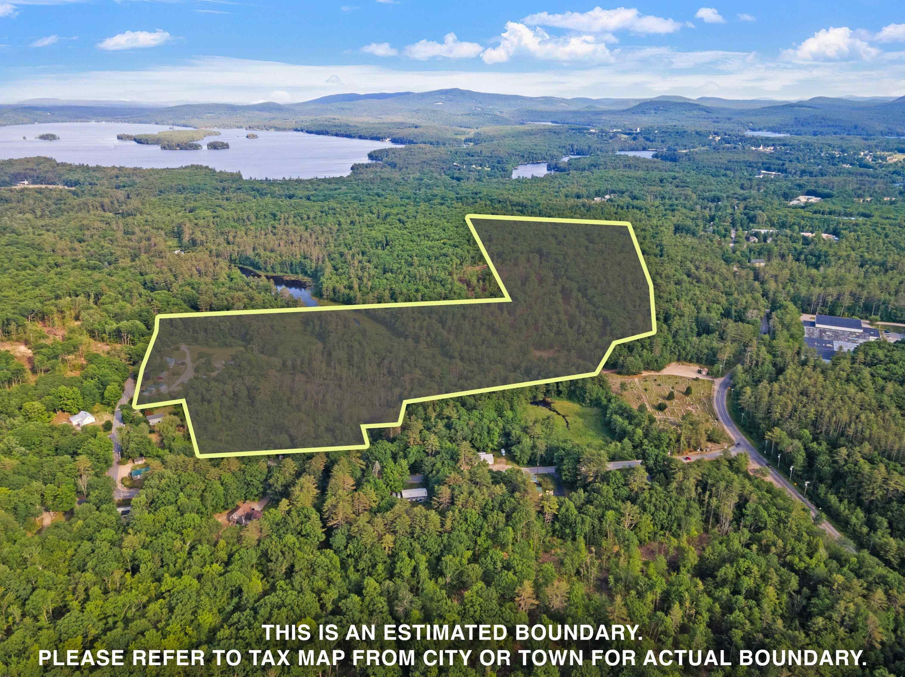 262 Trotting Track Rd, Wolfeboro, NH 03894
