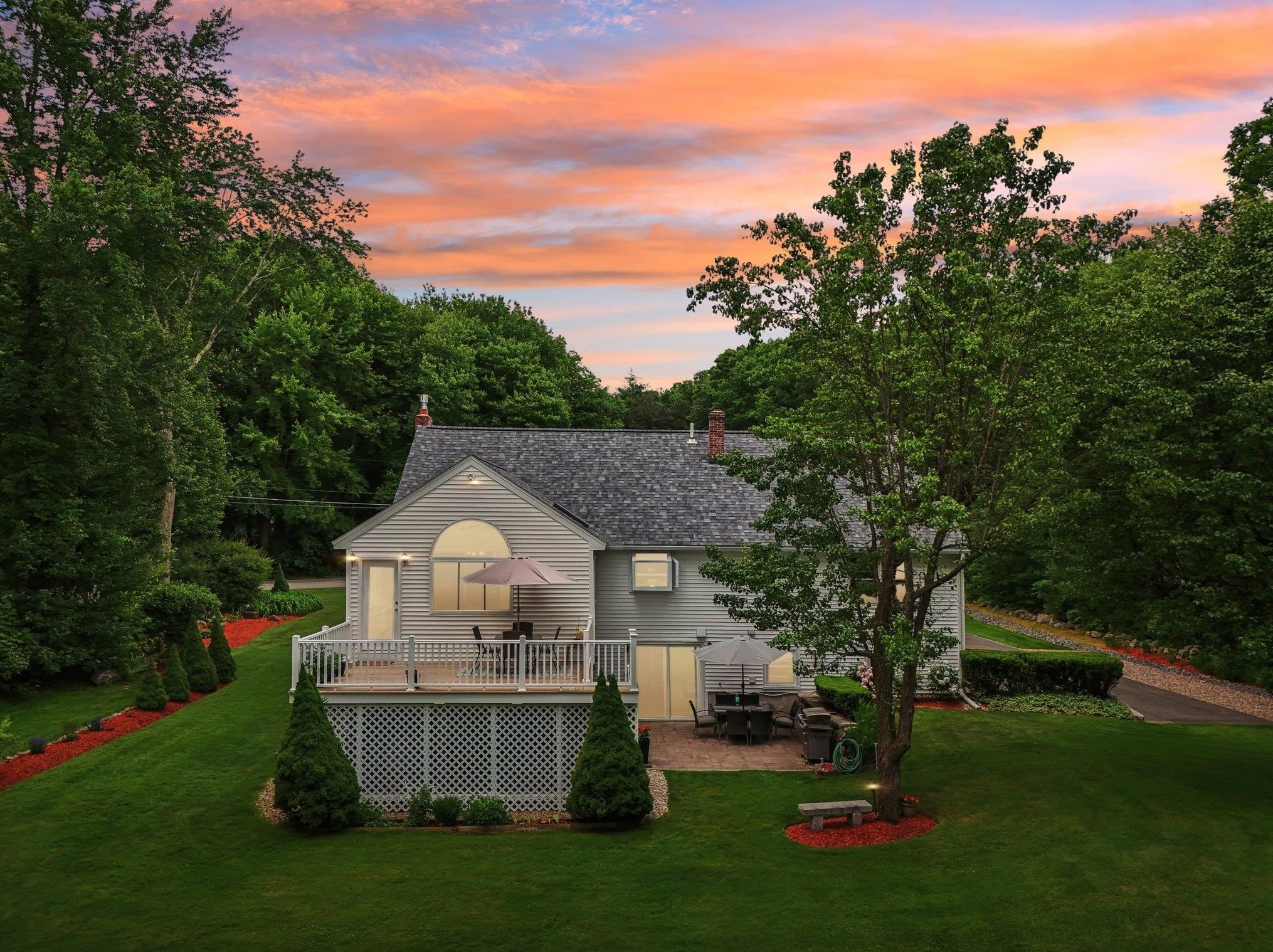 20 Golden Oaks Dr, Salem, NH 03079