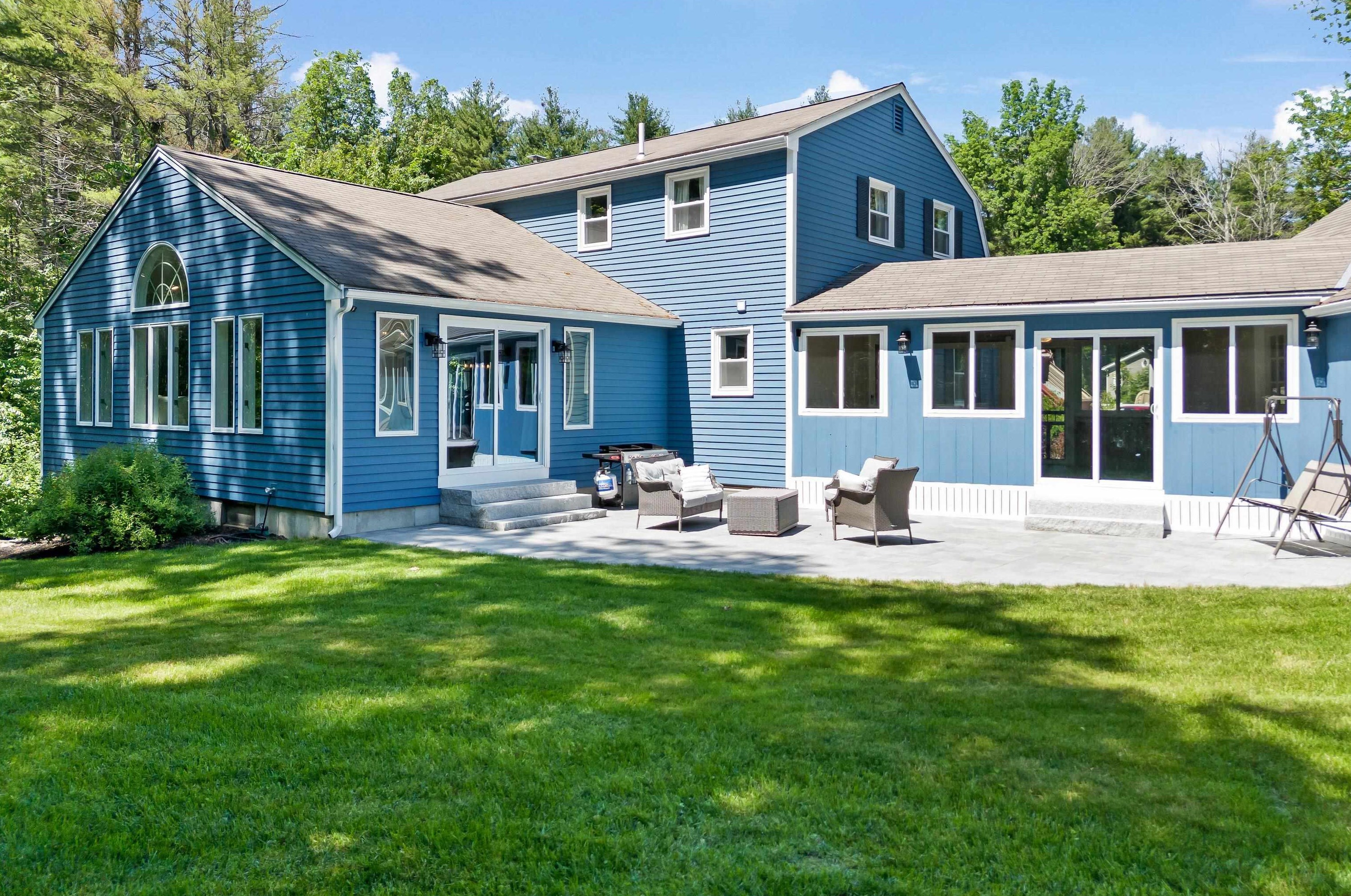 10 Glendale Cir, Plaistow, NH 03865