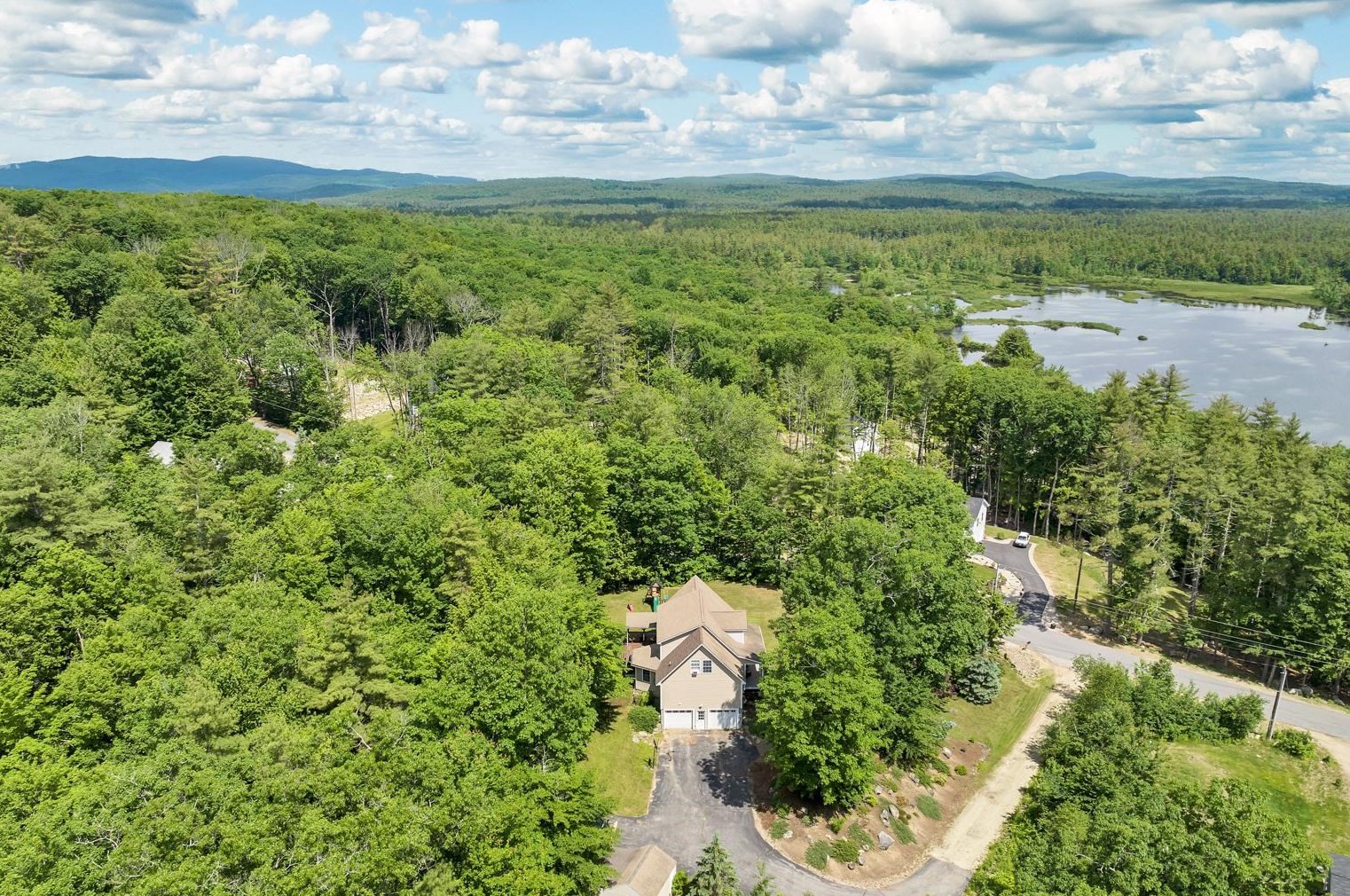 168 Ne Pond Rd, Milton, NH 03851