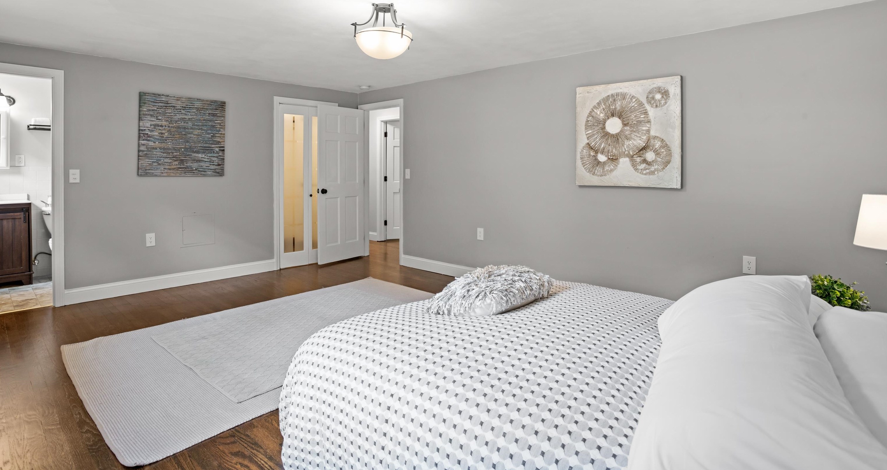 29 Jo Ellen Dr, Merrimack NH  03054-3944 exterior