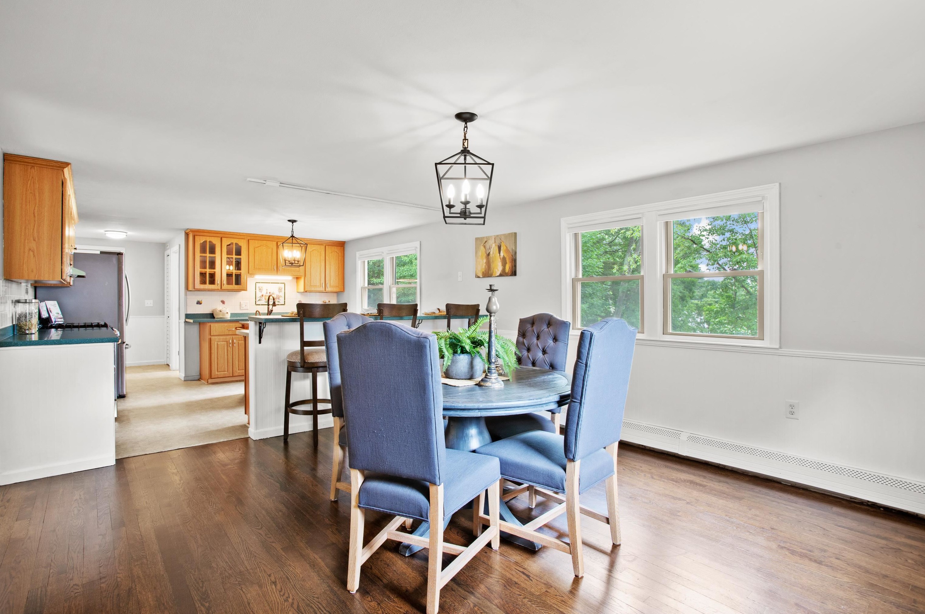 29 Jo Ellen Dr, Merrimack NH  03054-3944 exterior