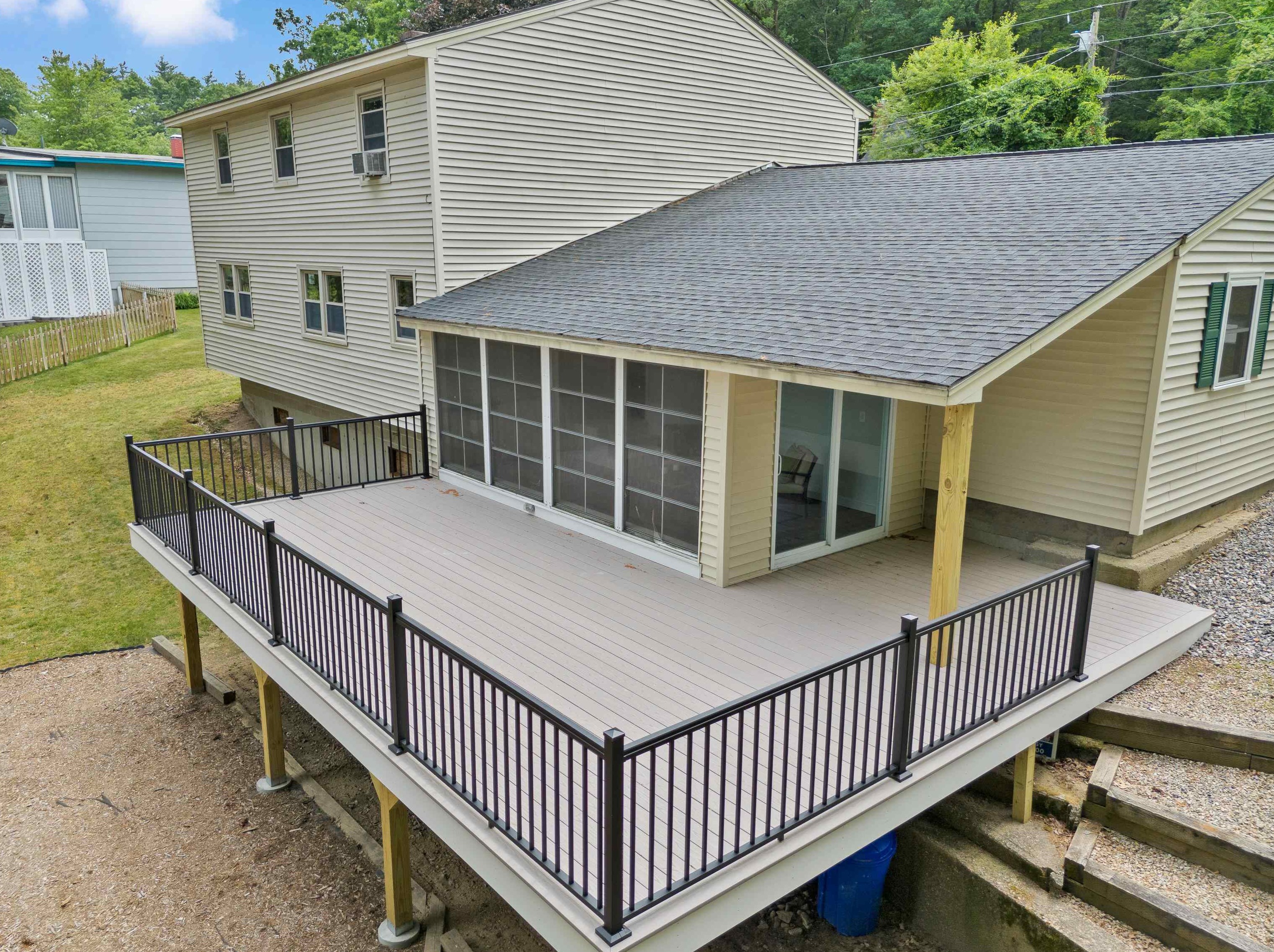 29 Jo Ellen Dr, Merrimack NH  03054-3944 exterior