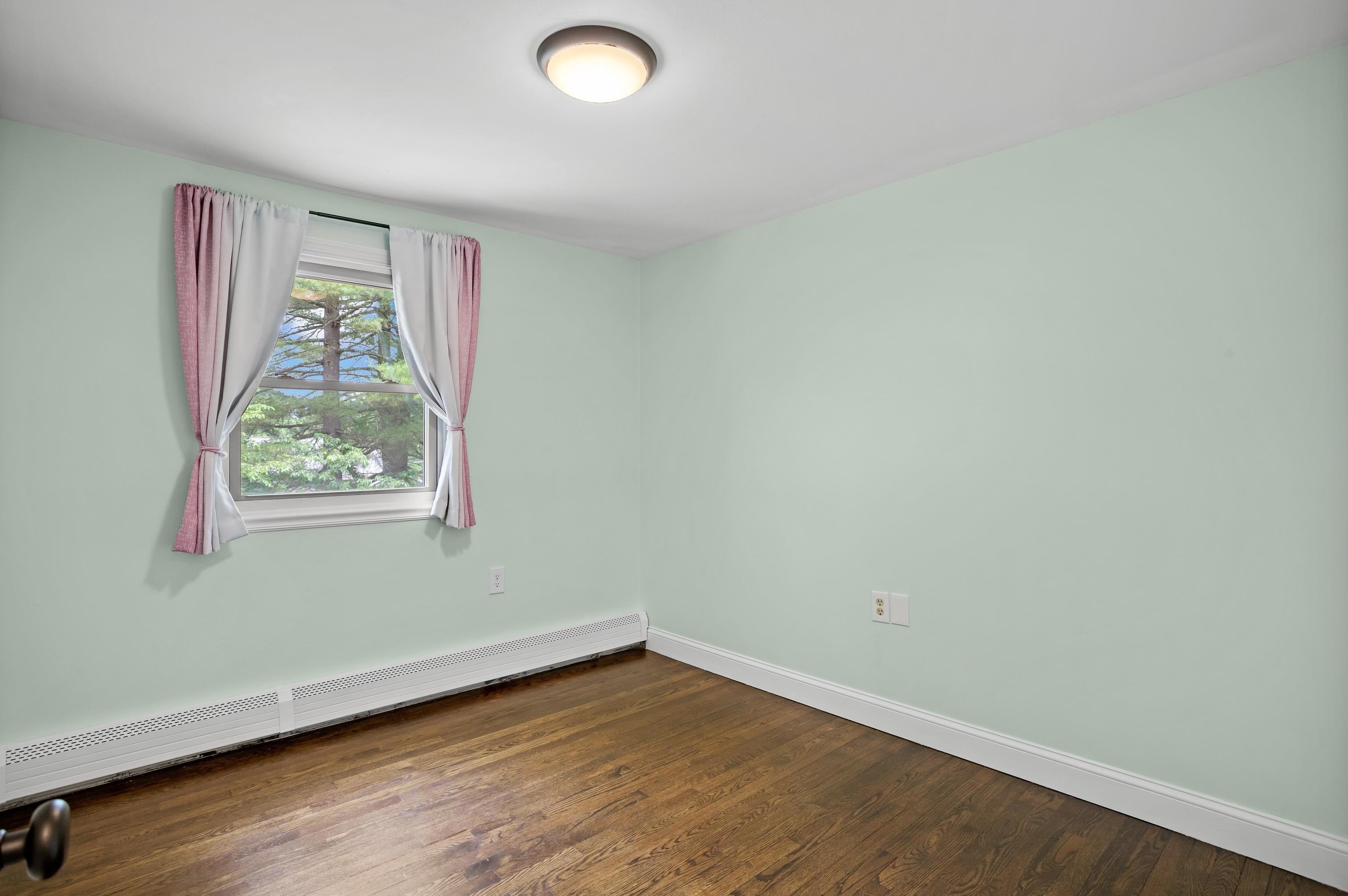 29 Jo Ellen Dr, Merrimack NH  03054-3944 exterior