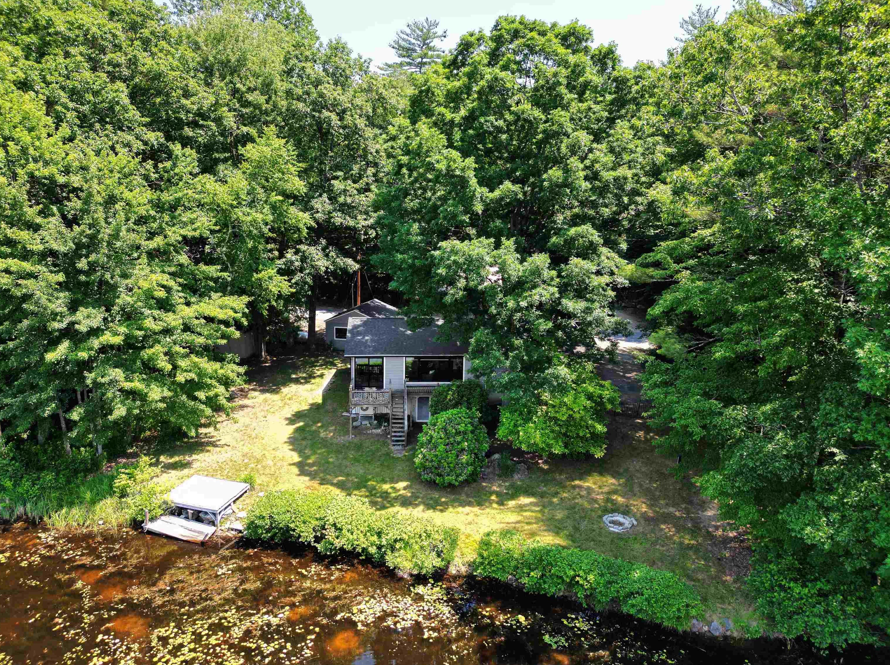 103 New Hampshire Dr, Concord NH  03303-7920 exterior