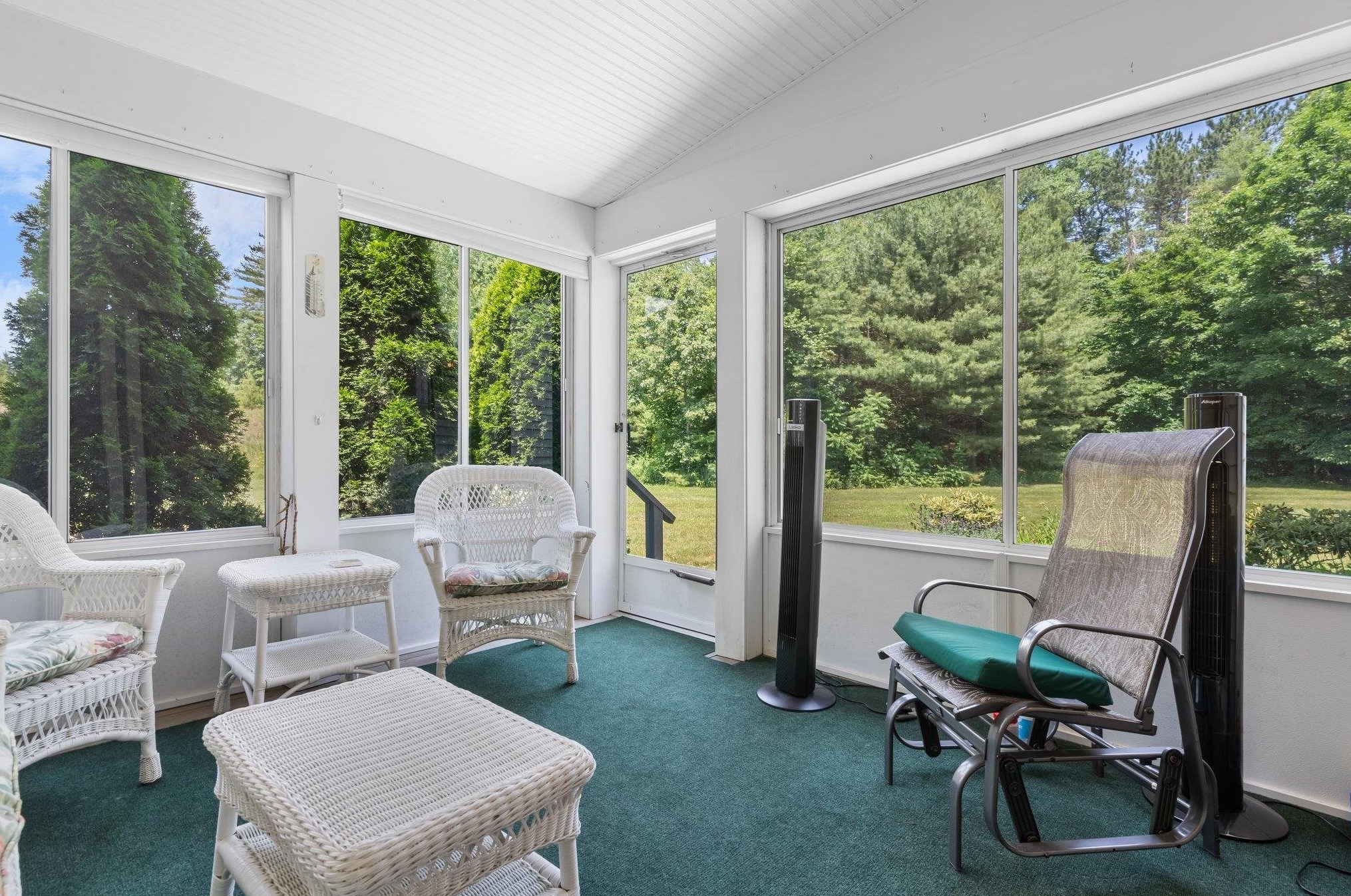 306 River Grant Dr, Hopkinton, NH 03229