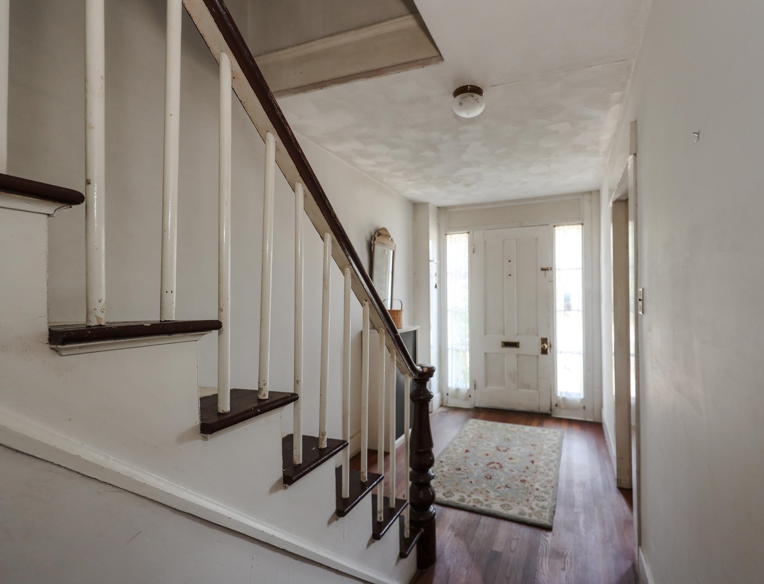 55 Mast St, Goffstown, NH 03045-1712