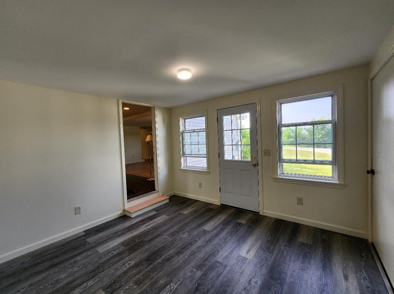 815 Concord Stage Rd, Weare, NH 03281