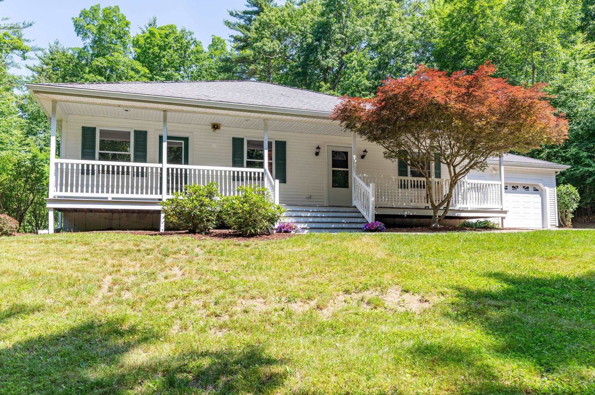 21 Turtle Pond Rd, Lee, NH 03861