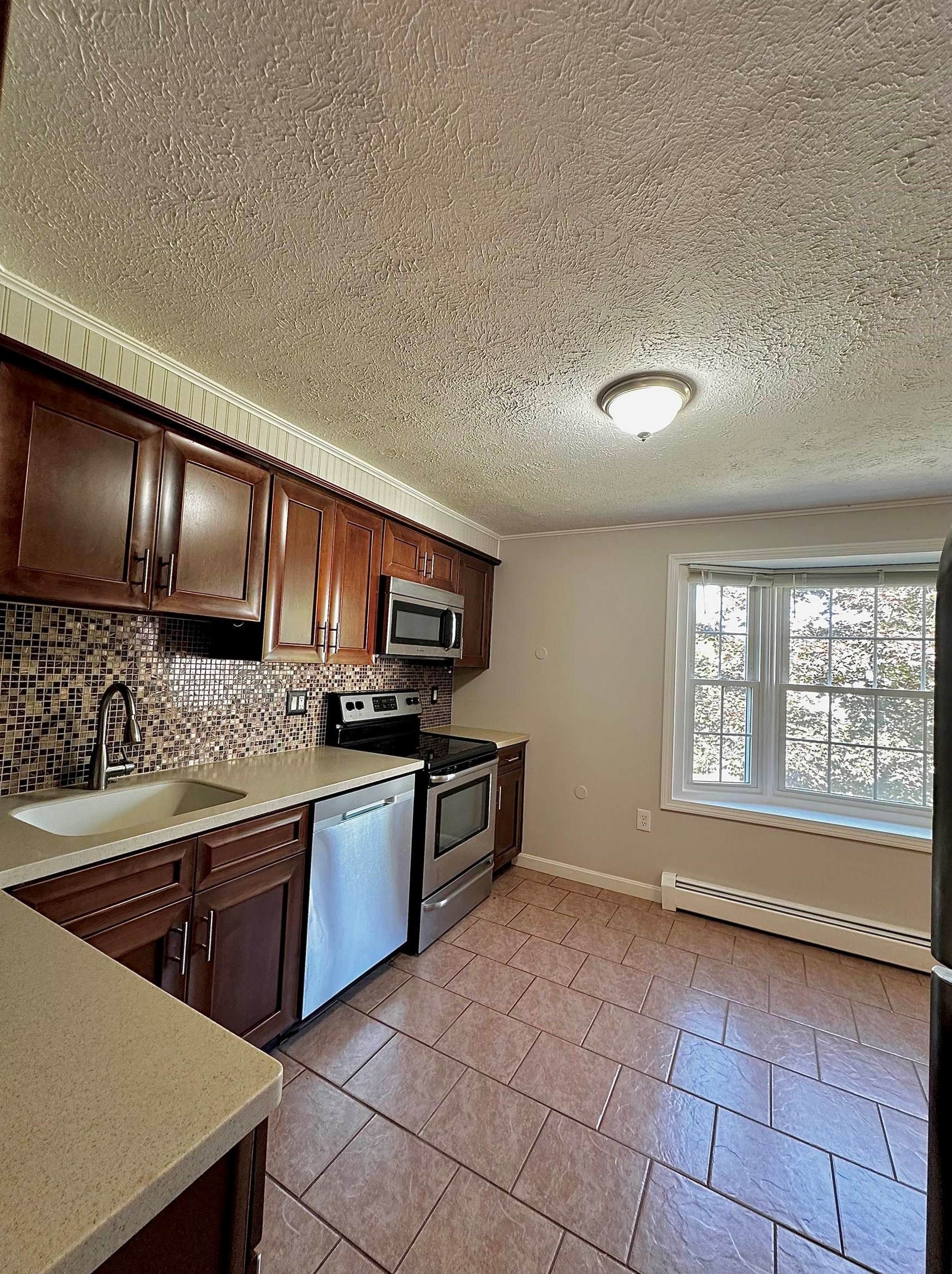 15 Culver St #83, Plaistow, NH 03865
