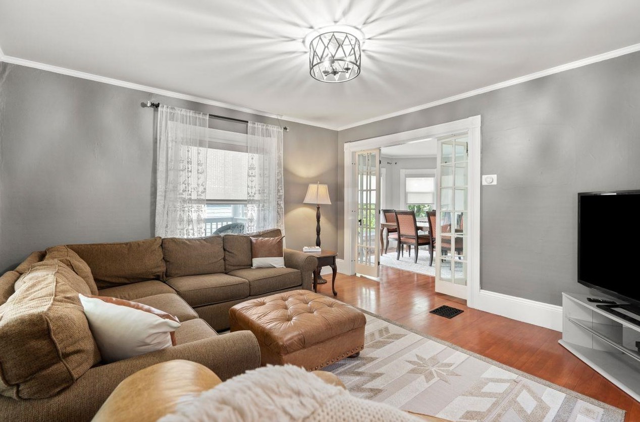 603 Hanover St, Manchester NH  03104-5307 exterior