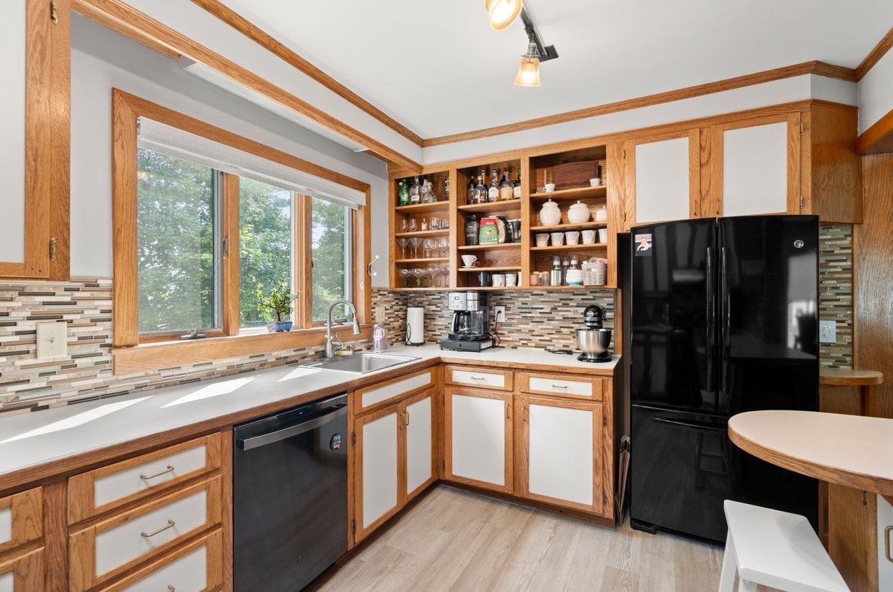 603 Hanover St, Manchester NH  03104-5307 exterior