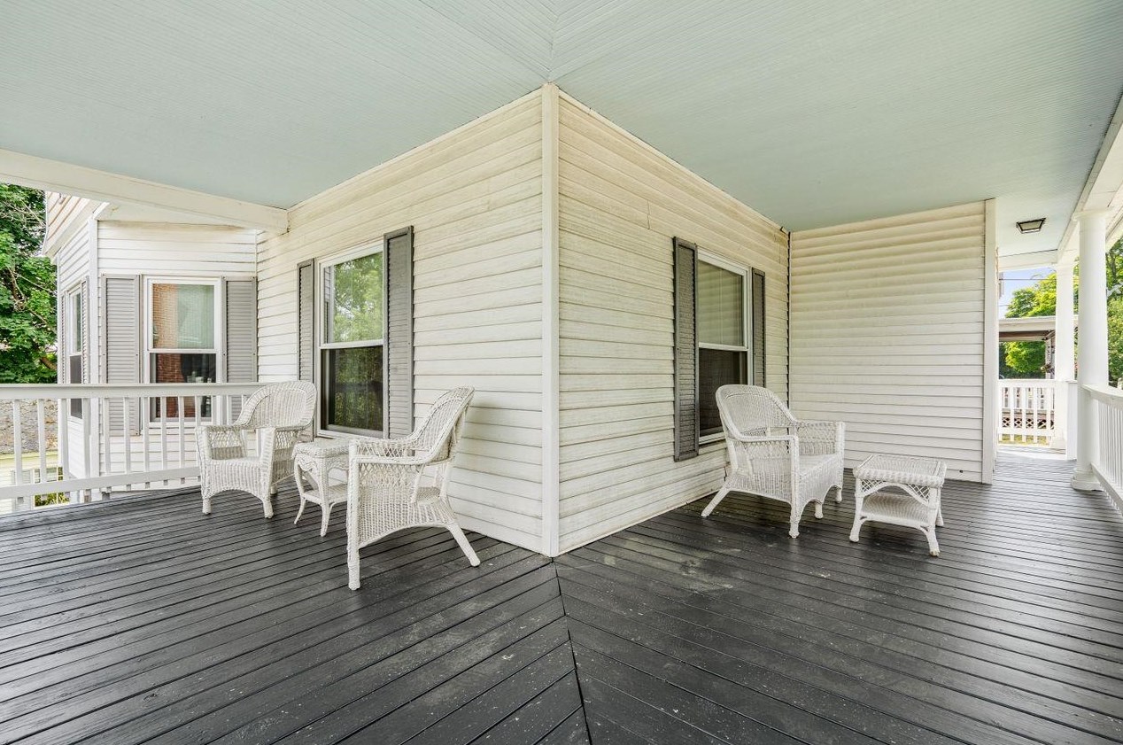 603 Hanover St, Manchester NH  03104-5307 exterior