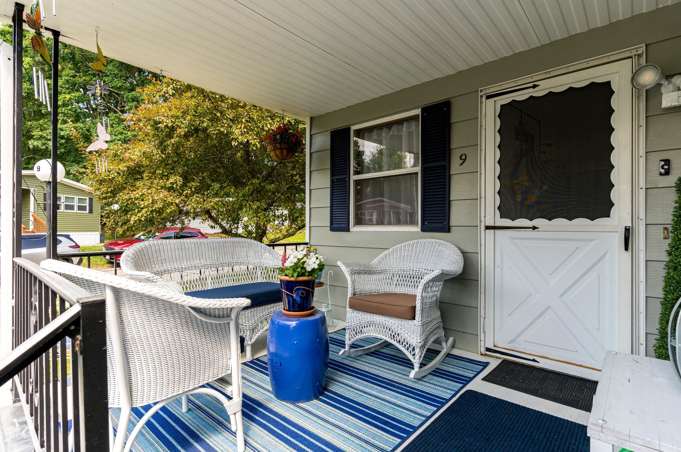 9 S Cranberry Ln, Rochester, NH 03867