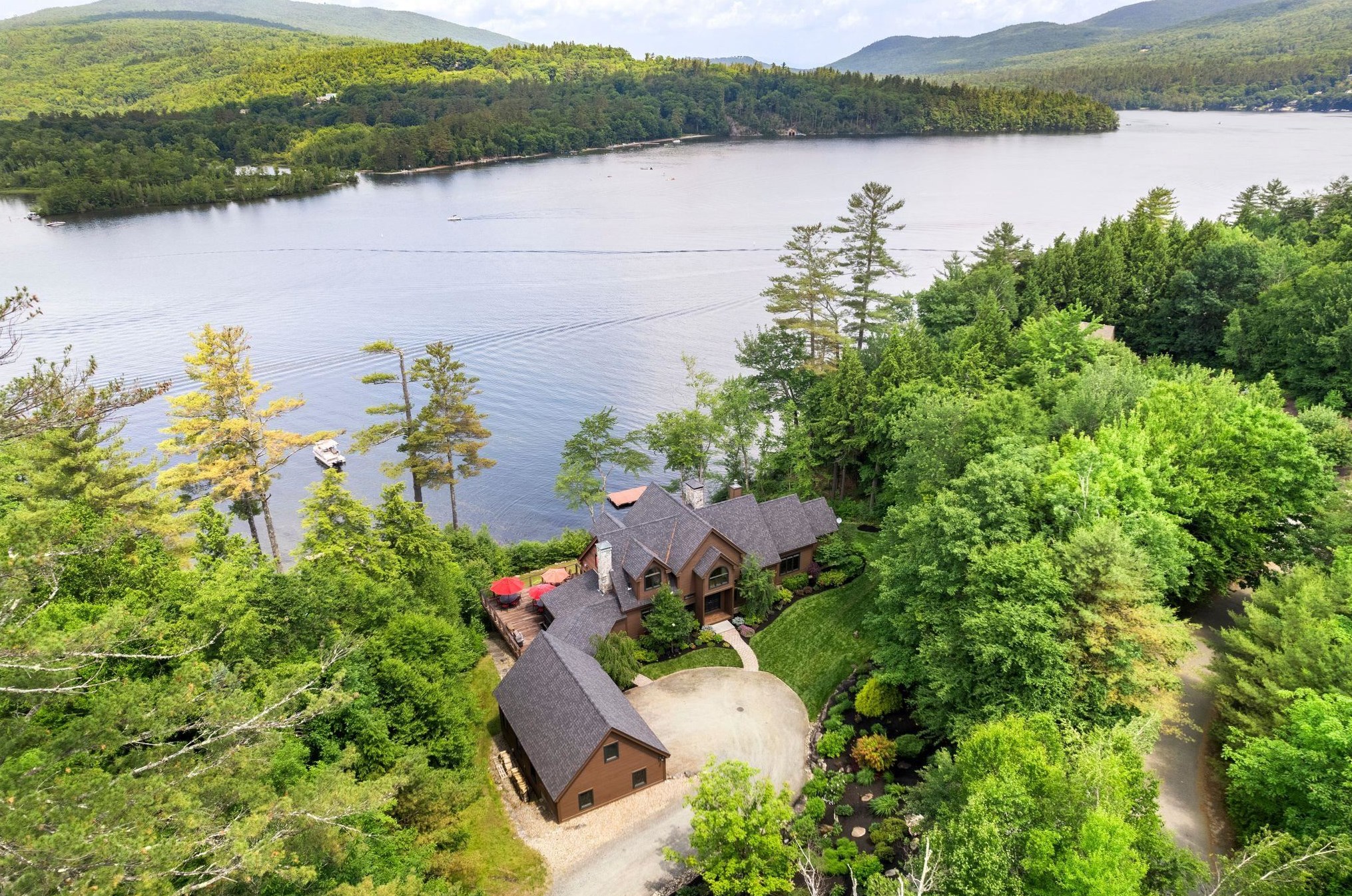 13 Rogers Ledge Dr, Groton, NH 03241