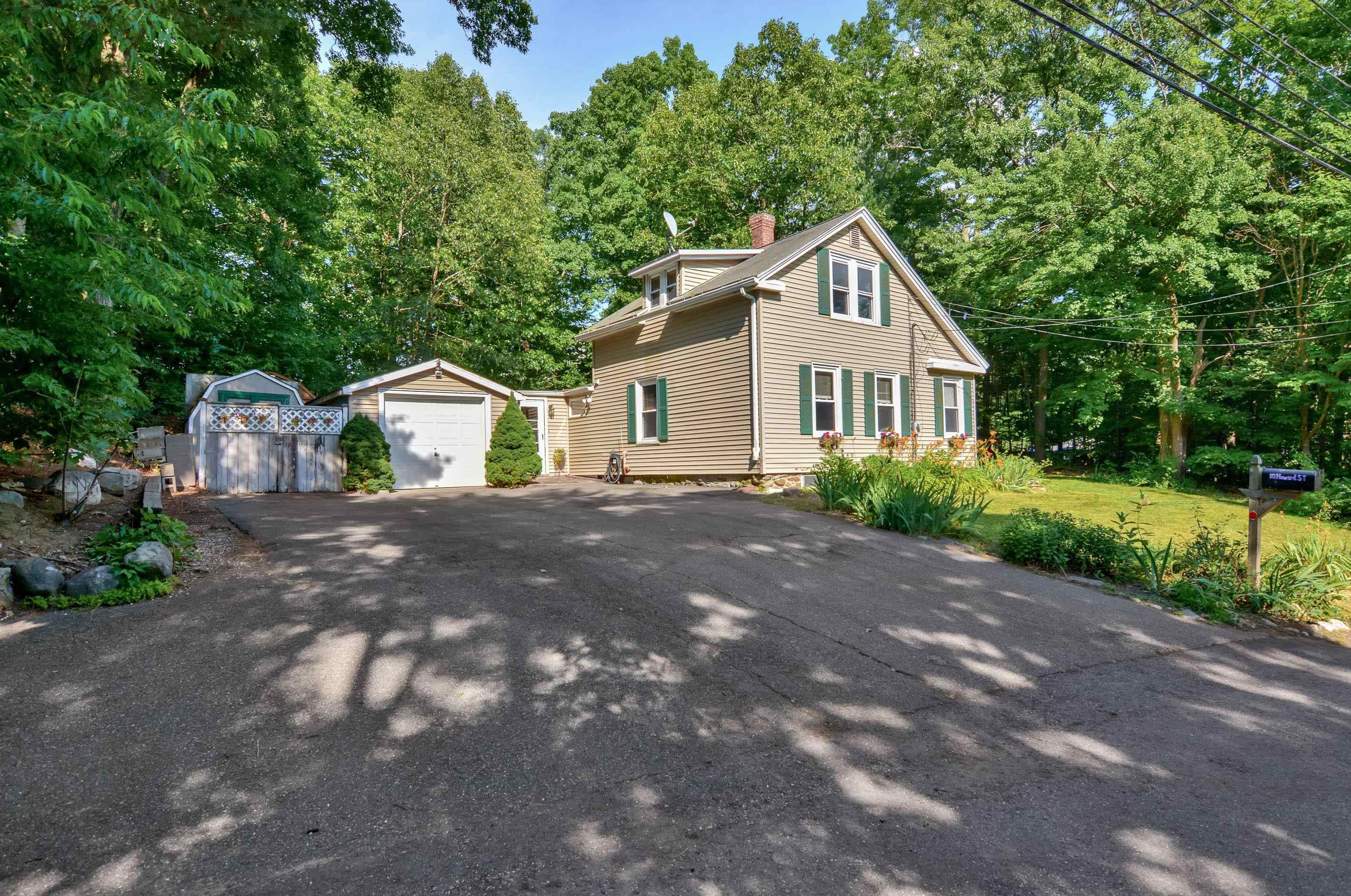 18 Howard St, Salem, NH 03079