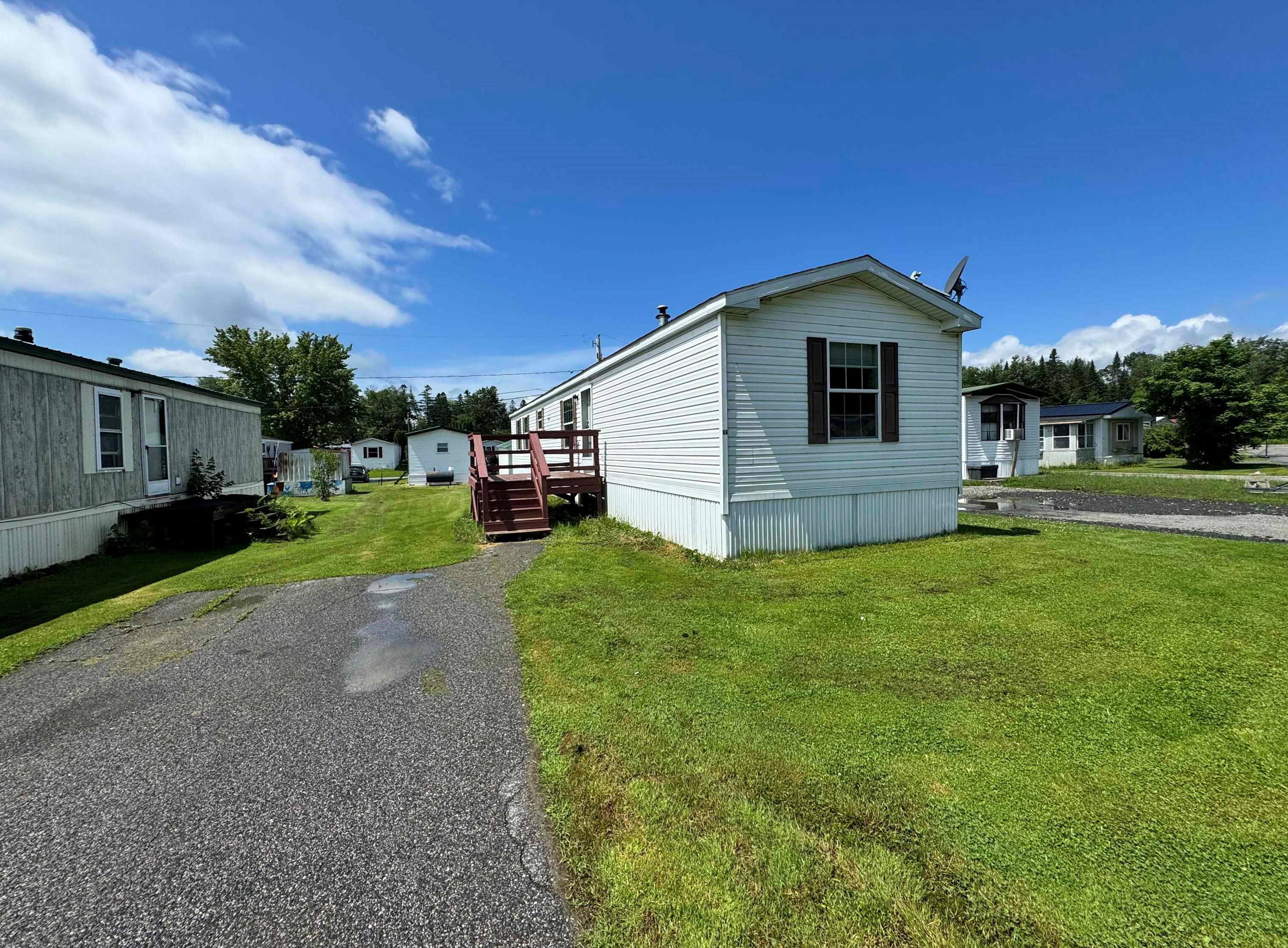 66 3rd St, Lancaster, NH 03584